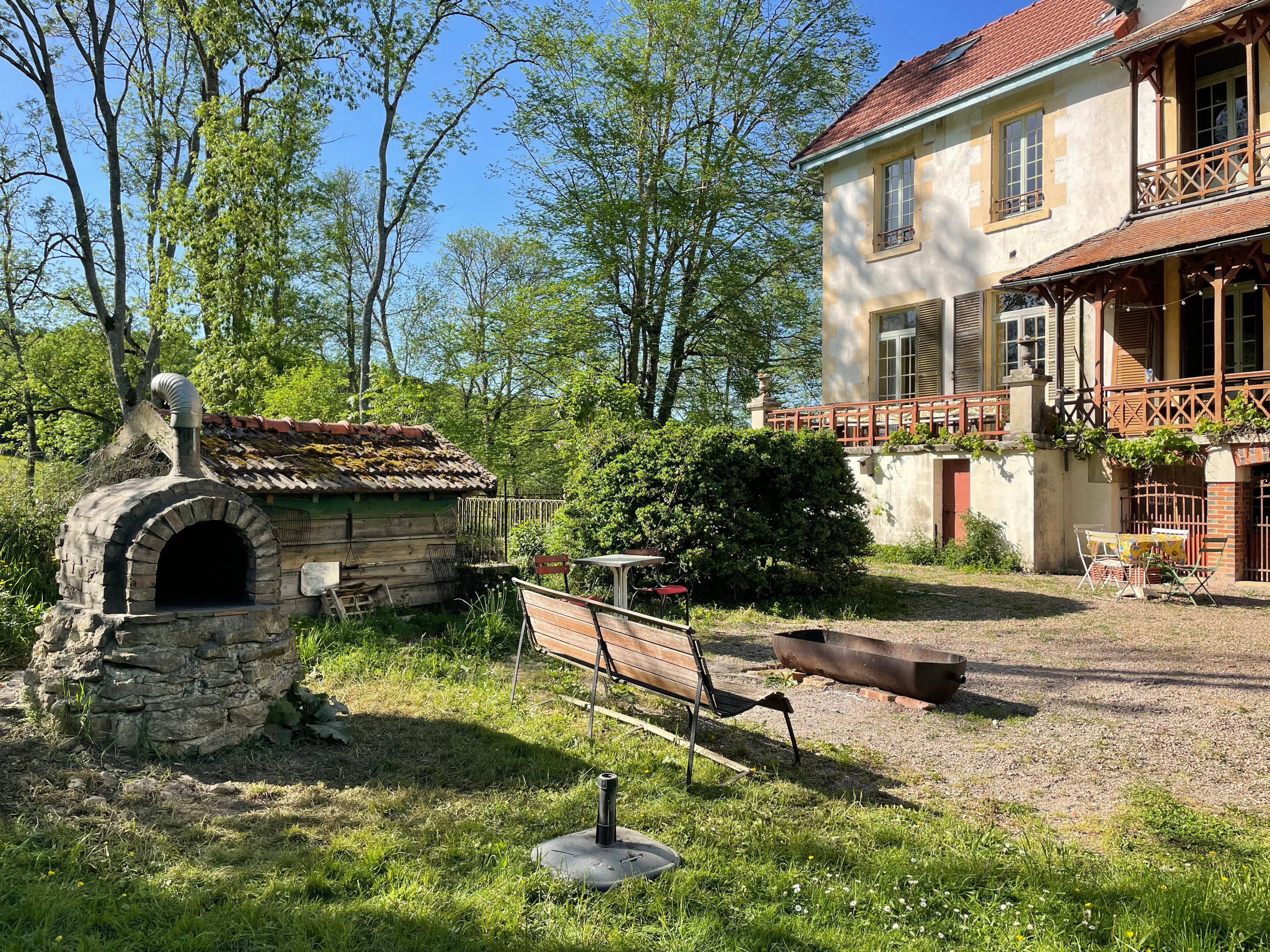 Nature house in Saint-Germain-de-bois