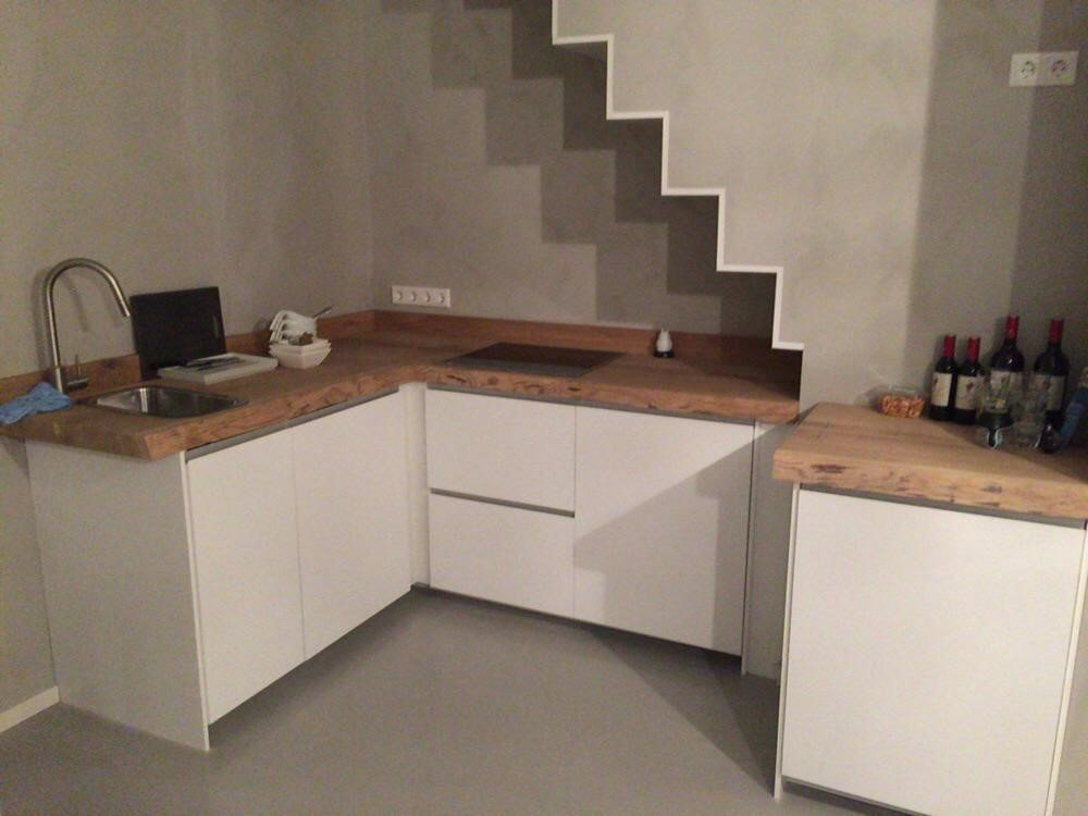 - image: 14
