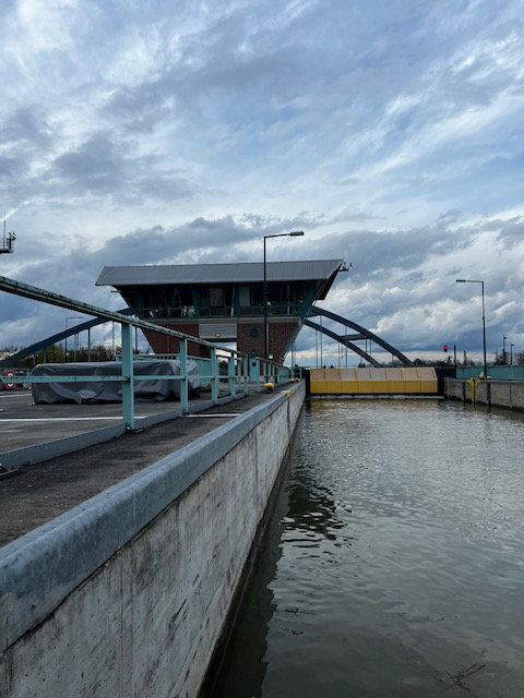 - image: 45