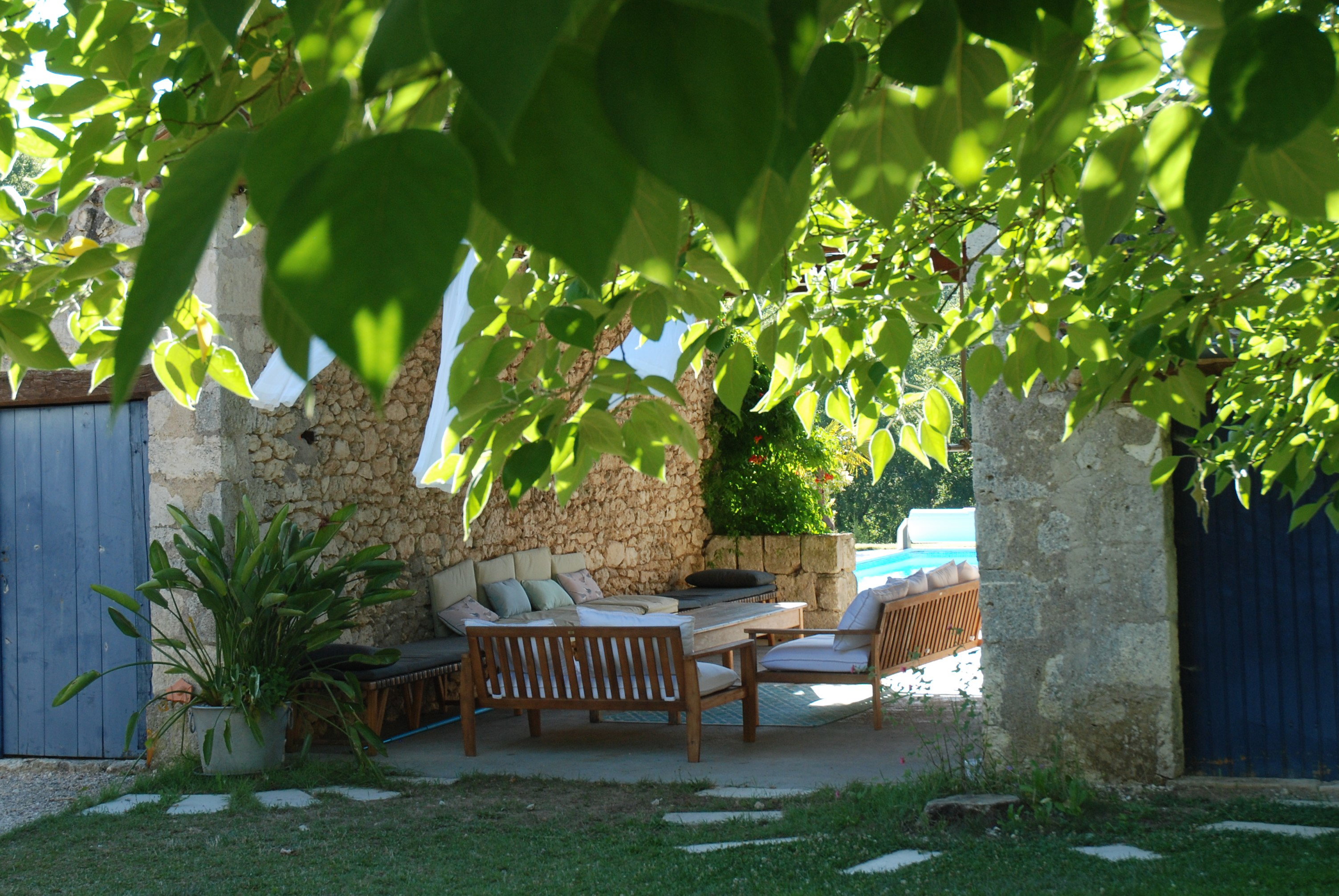 Maison nature à Sainte Colombe de Villeneuve