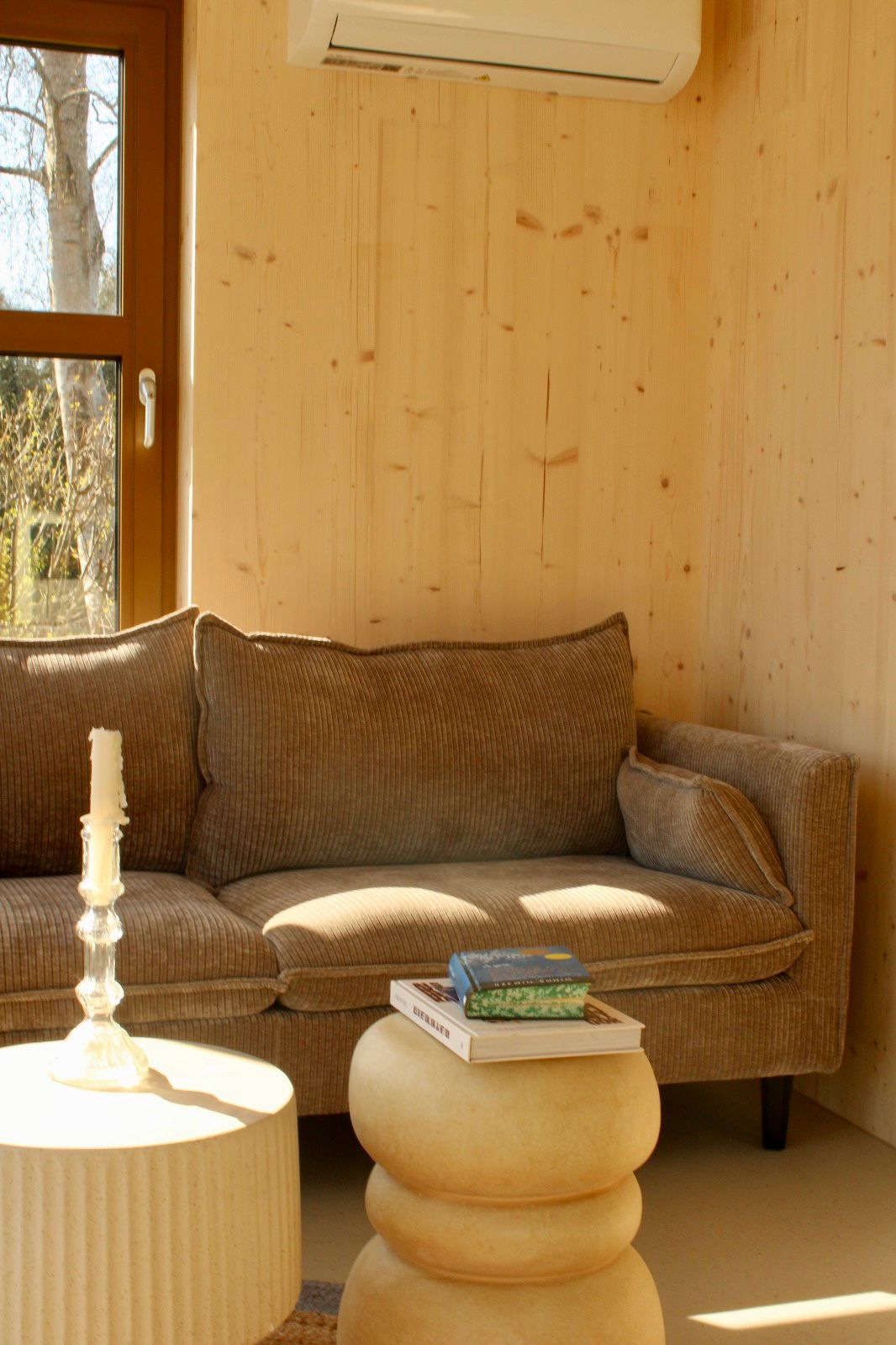 - image: 14