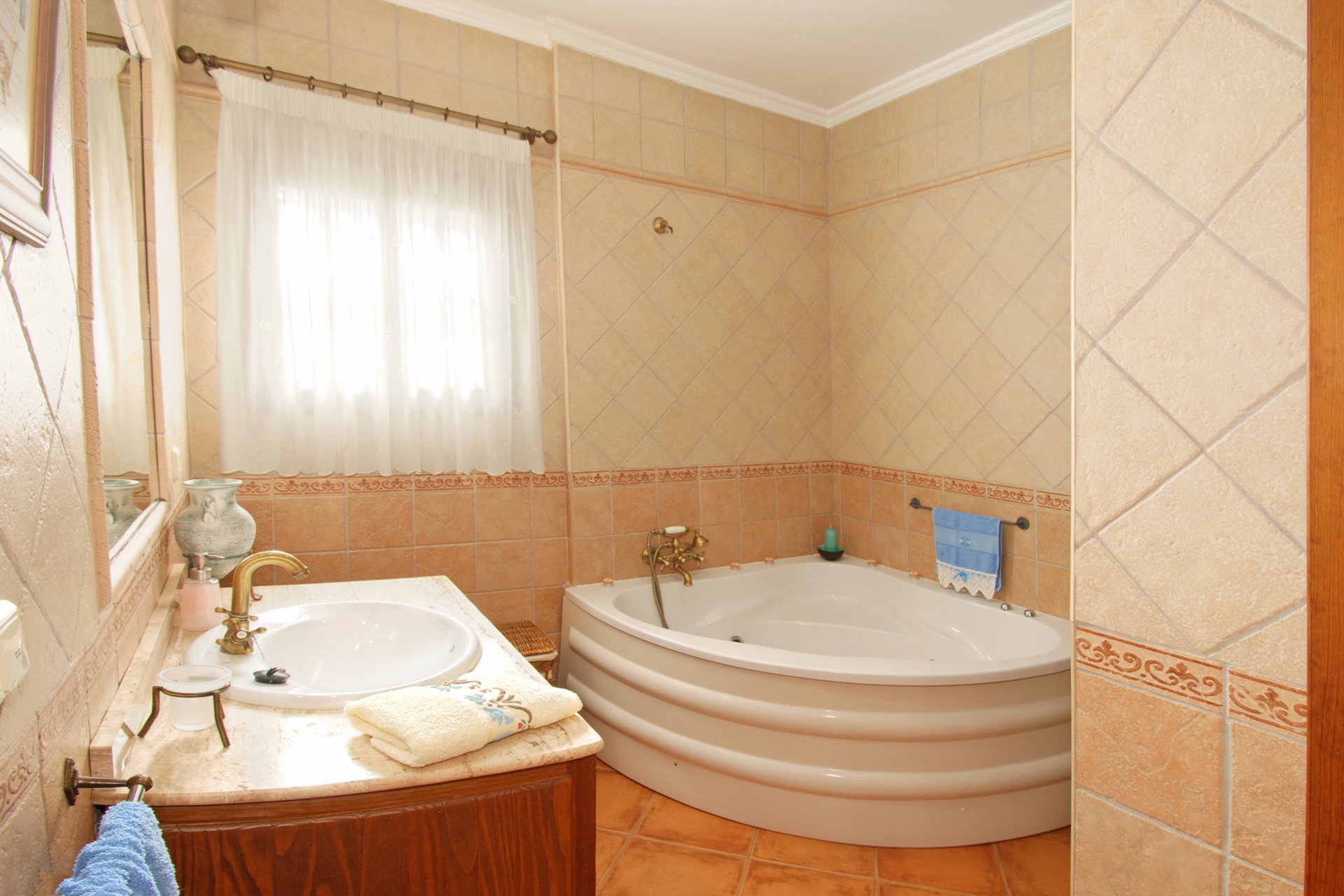 - image: 26
