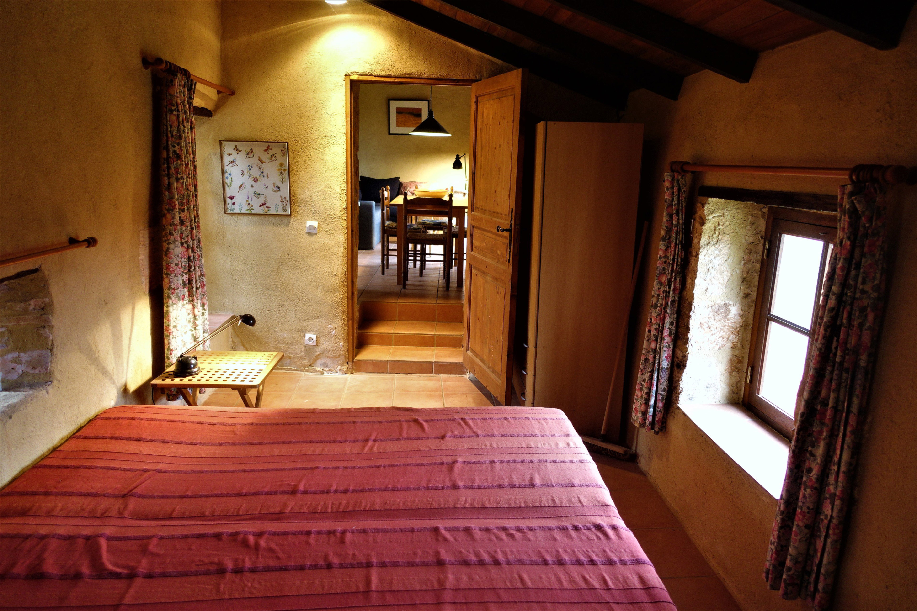 - image: 11