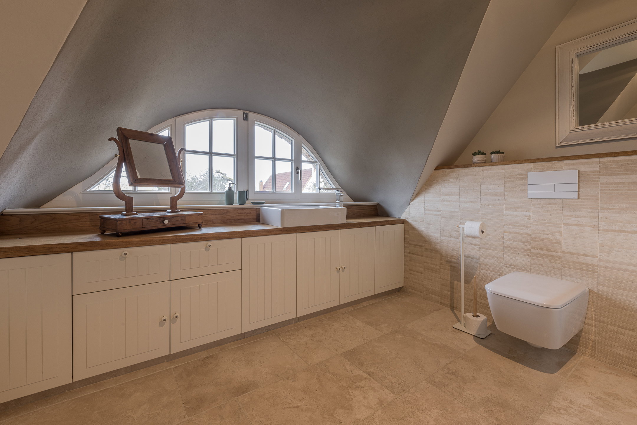 - image: 25