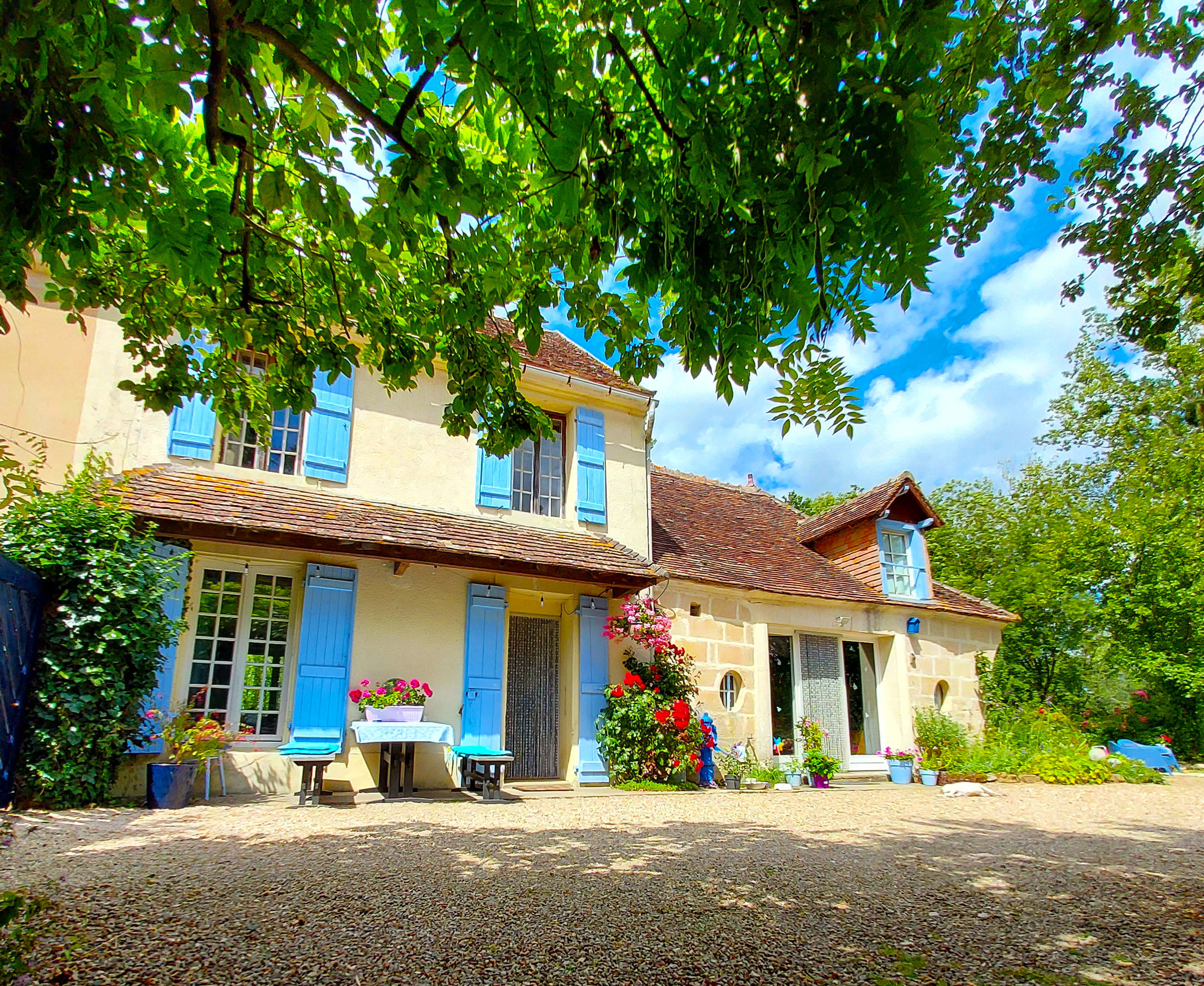 Casa nella natura a Bleves