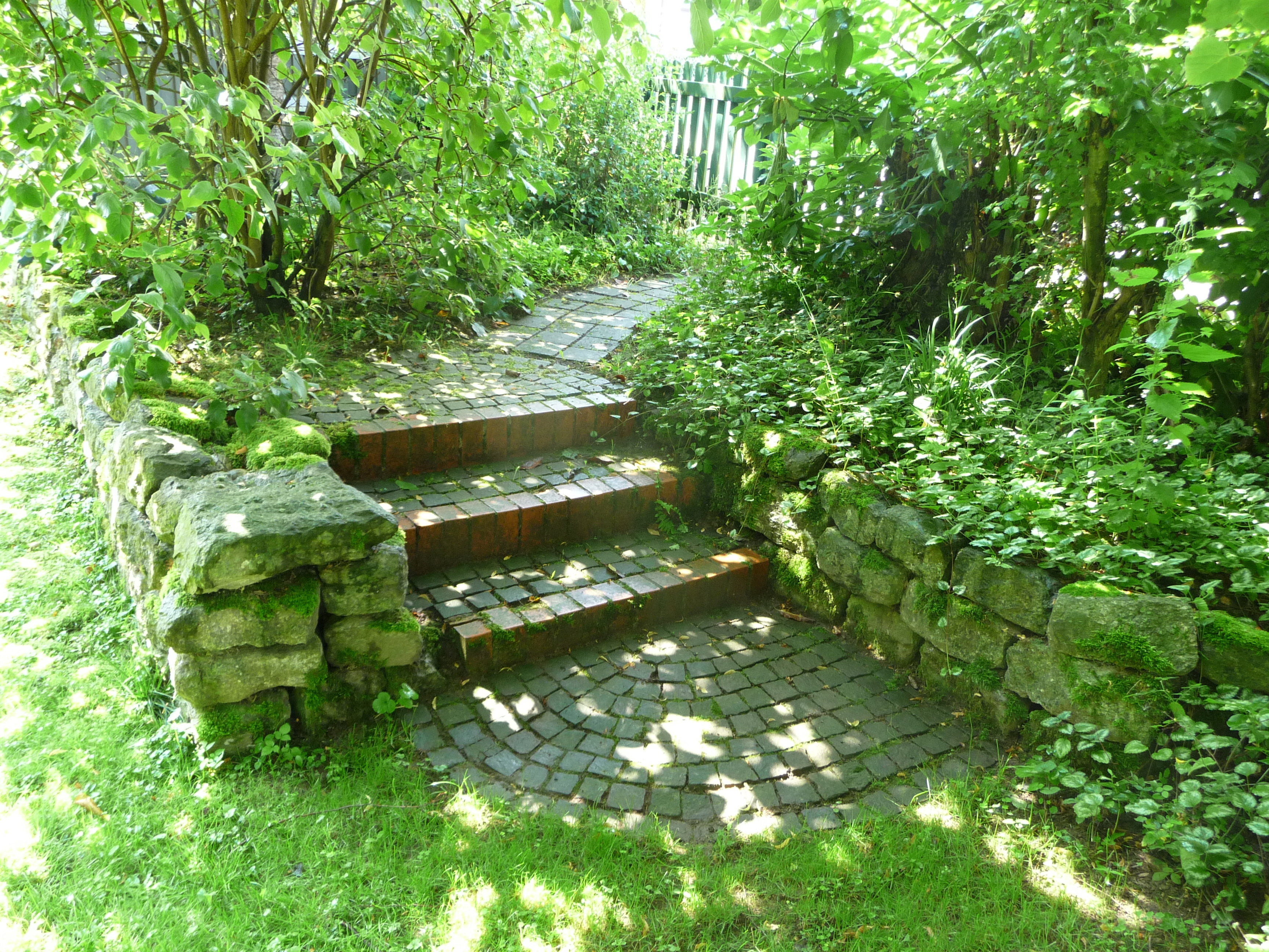 - image: 13