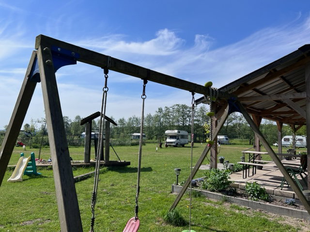 - image: 10