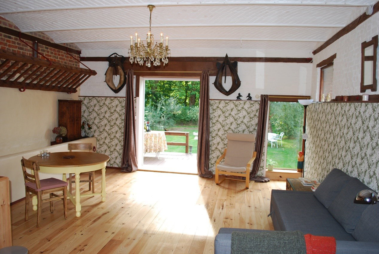 - image: 10
