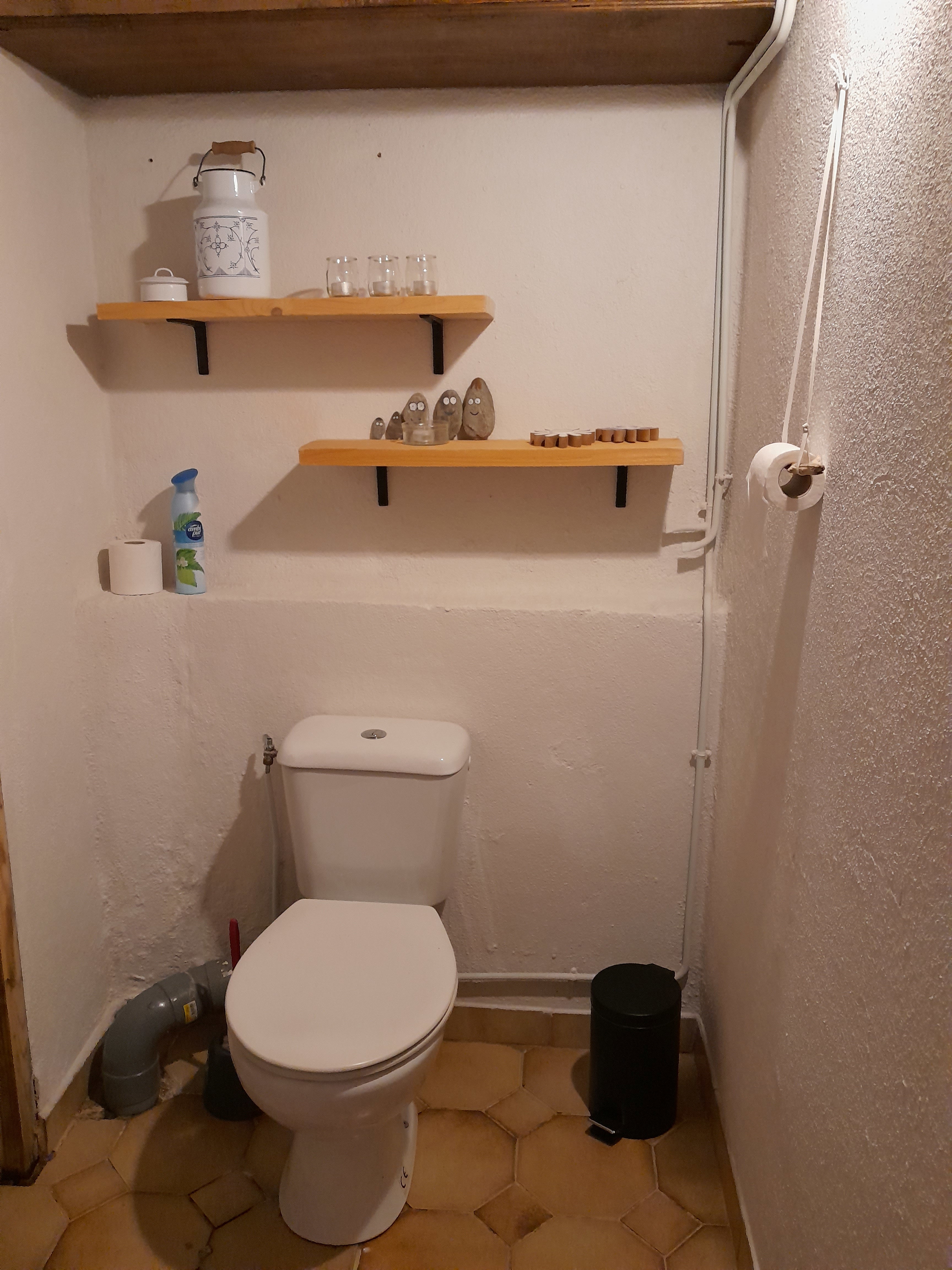 - image: 28