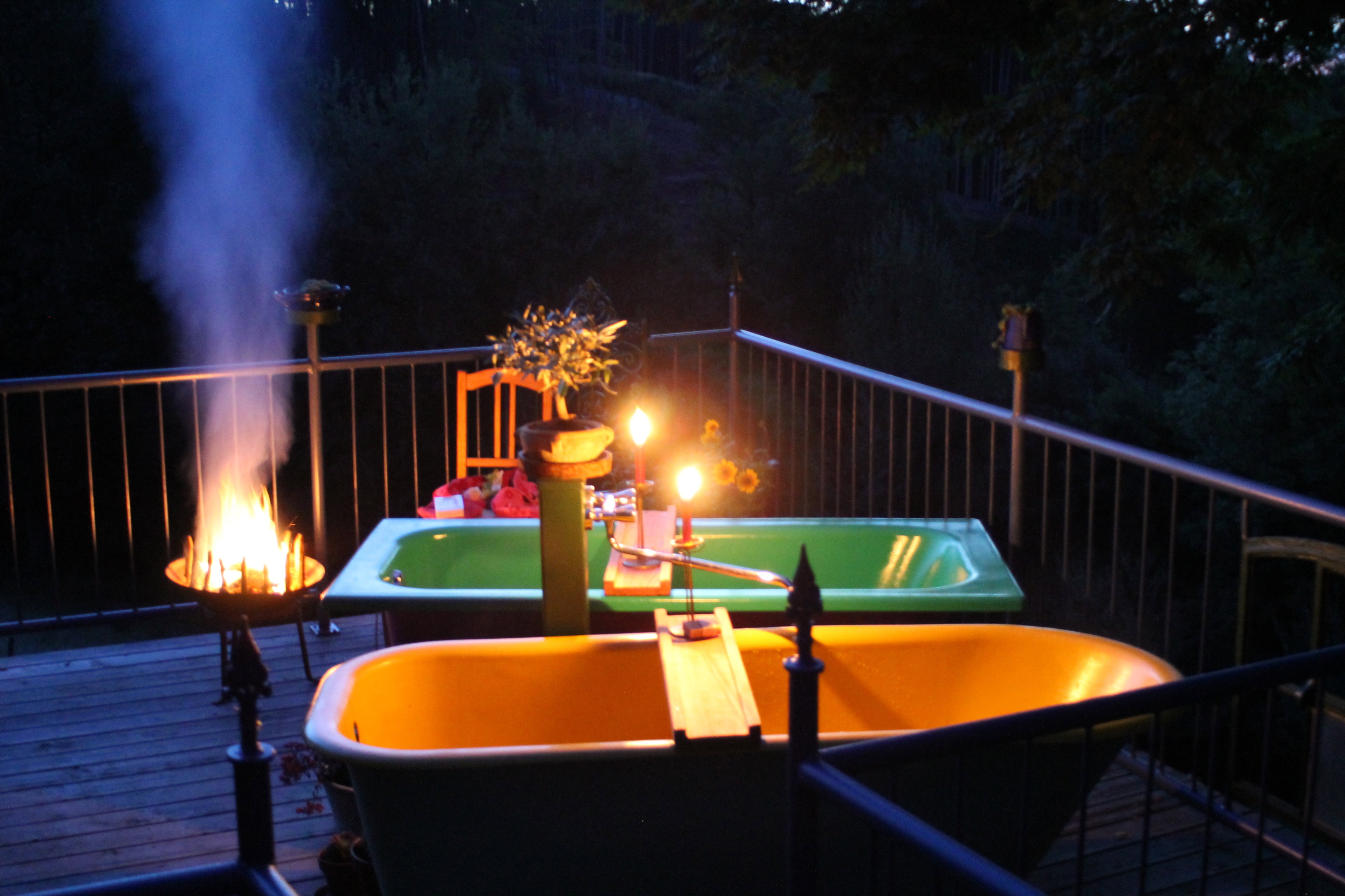 - image: 15