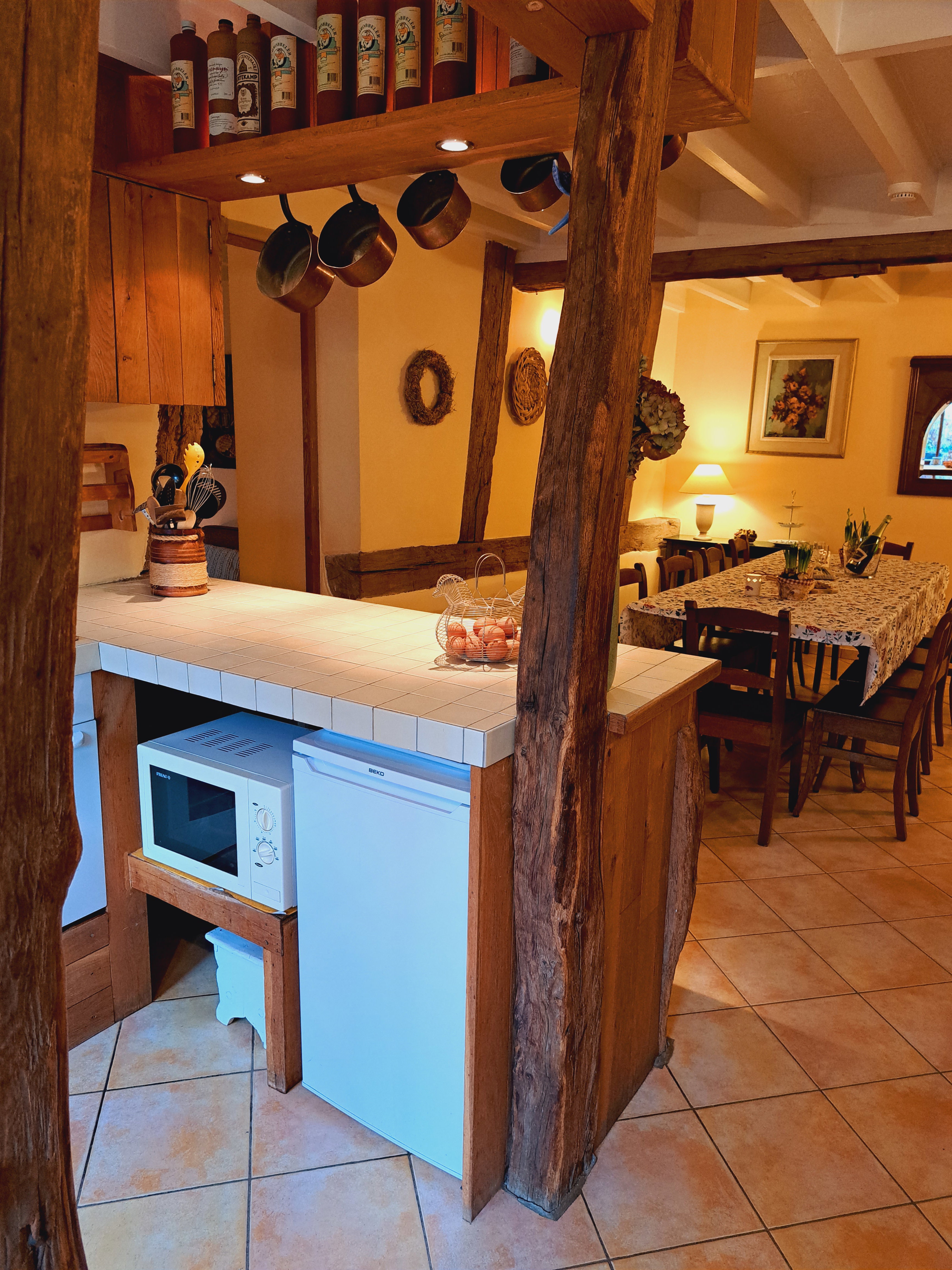 - image: 16