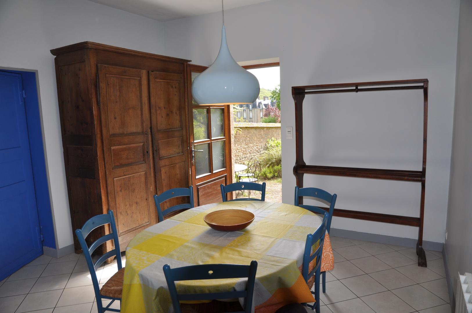 Nature house in Saint-Léger-sous-Beuvray