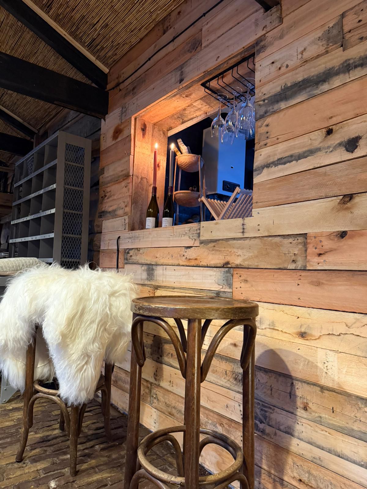 - image: 25