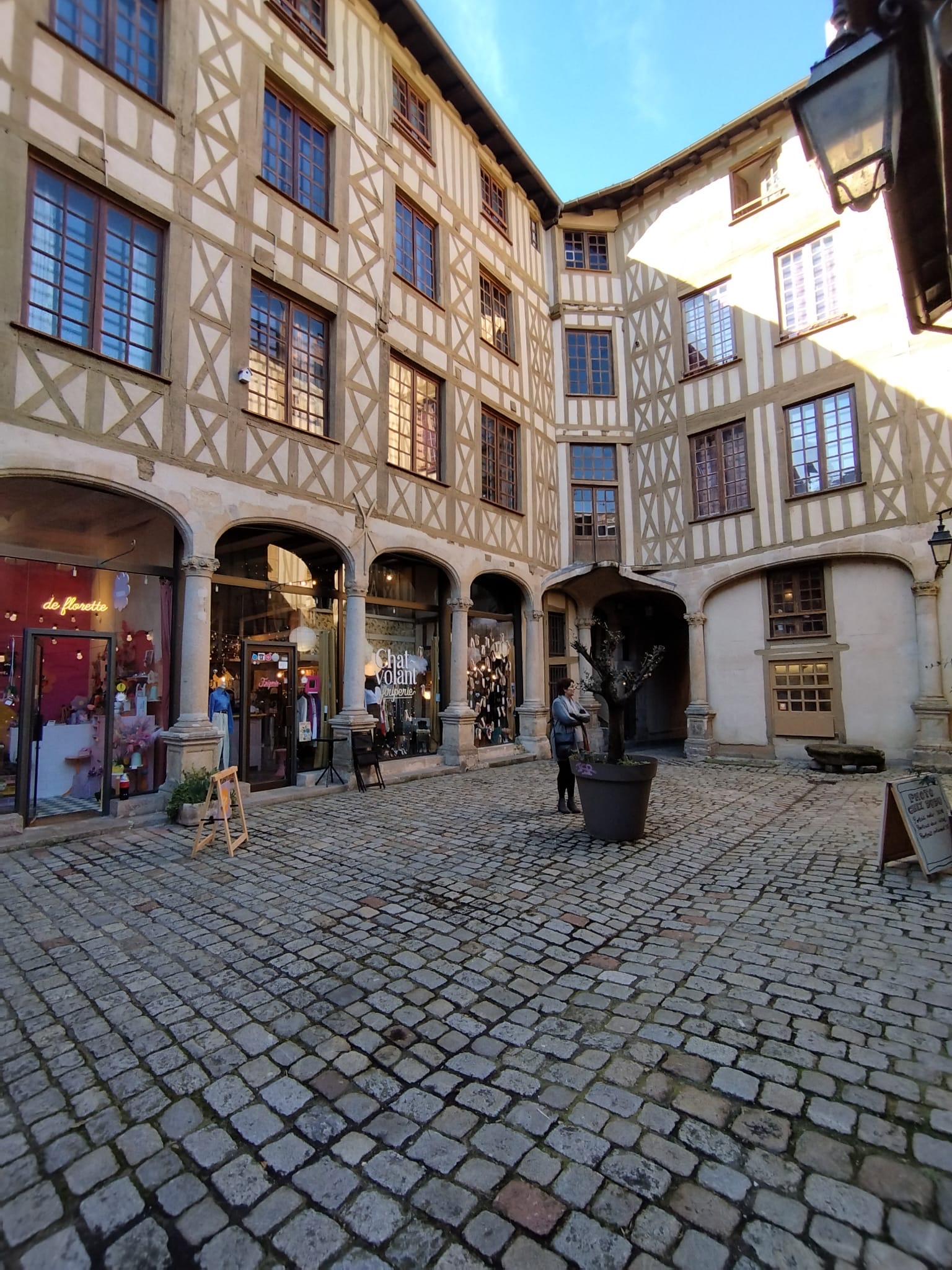 - image: 26