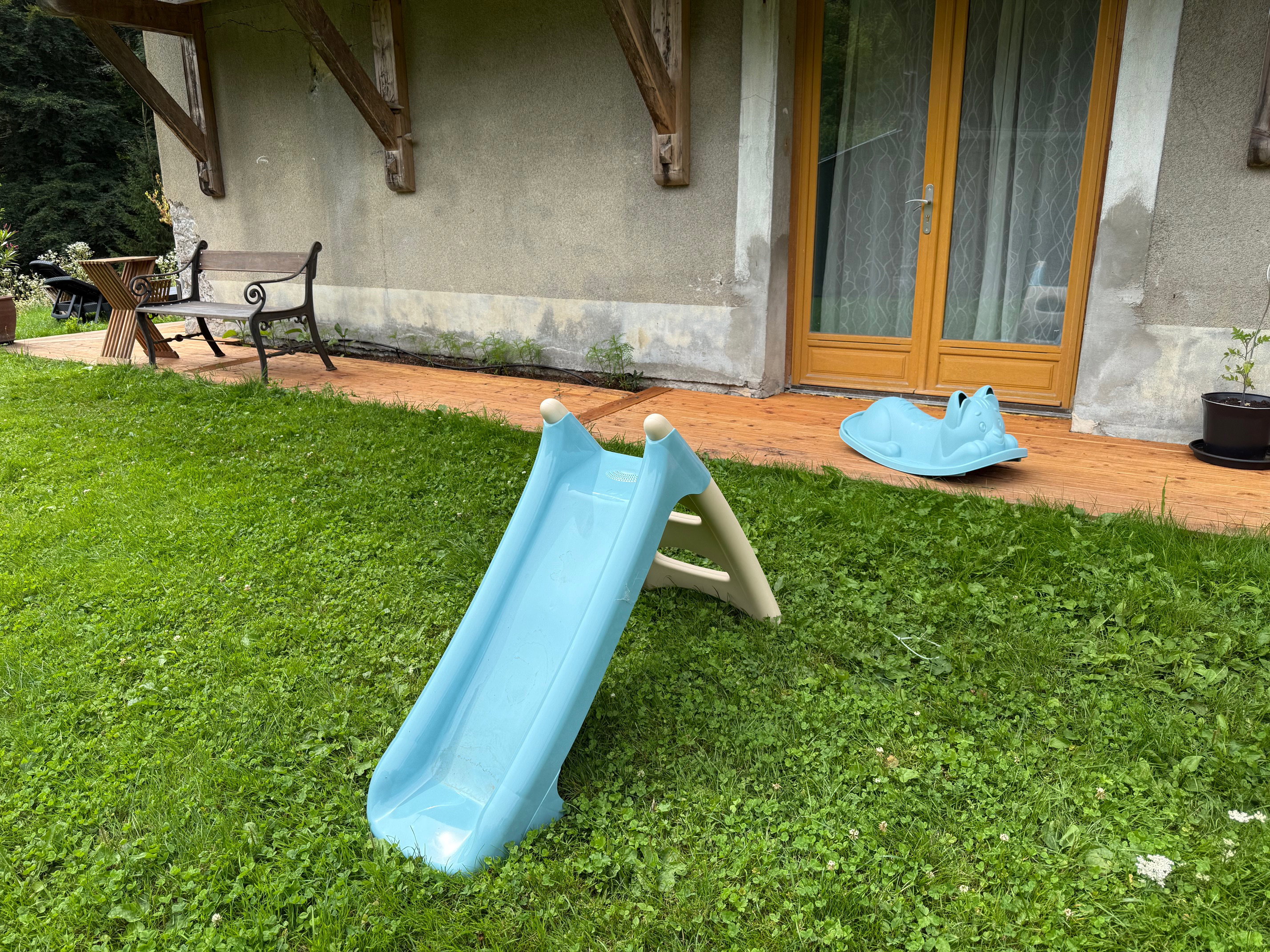 - image: 22