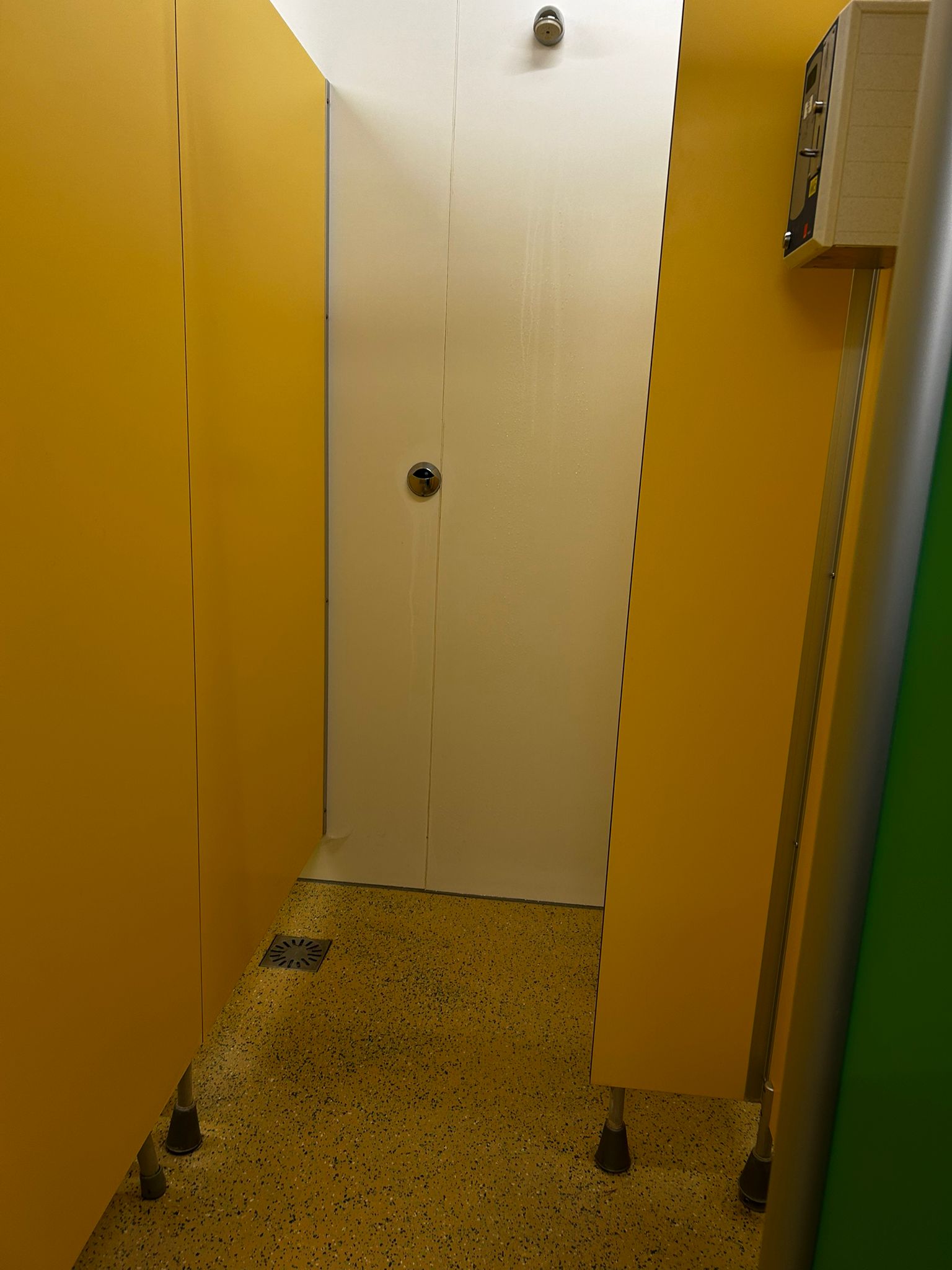 - image: 18