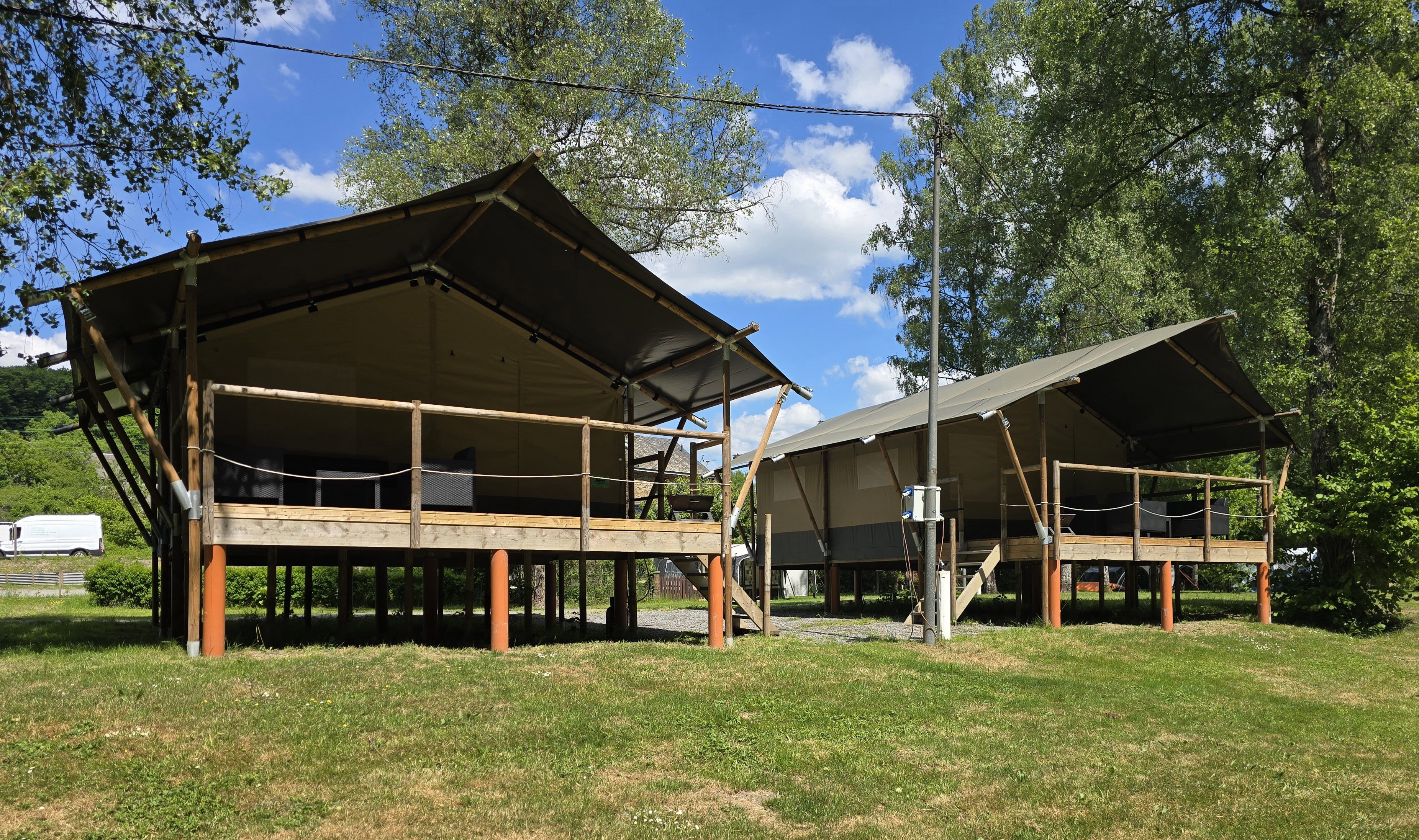 Casa nella natura a Bohan