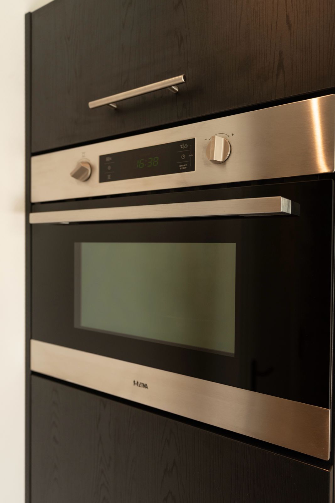 - image: 20