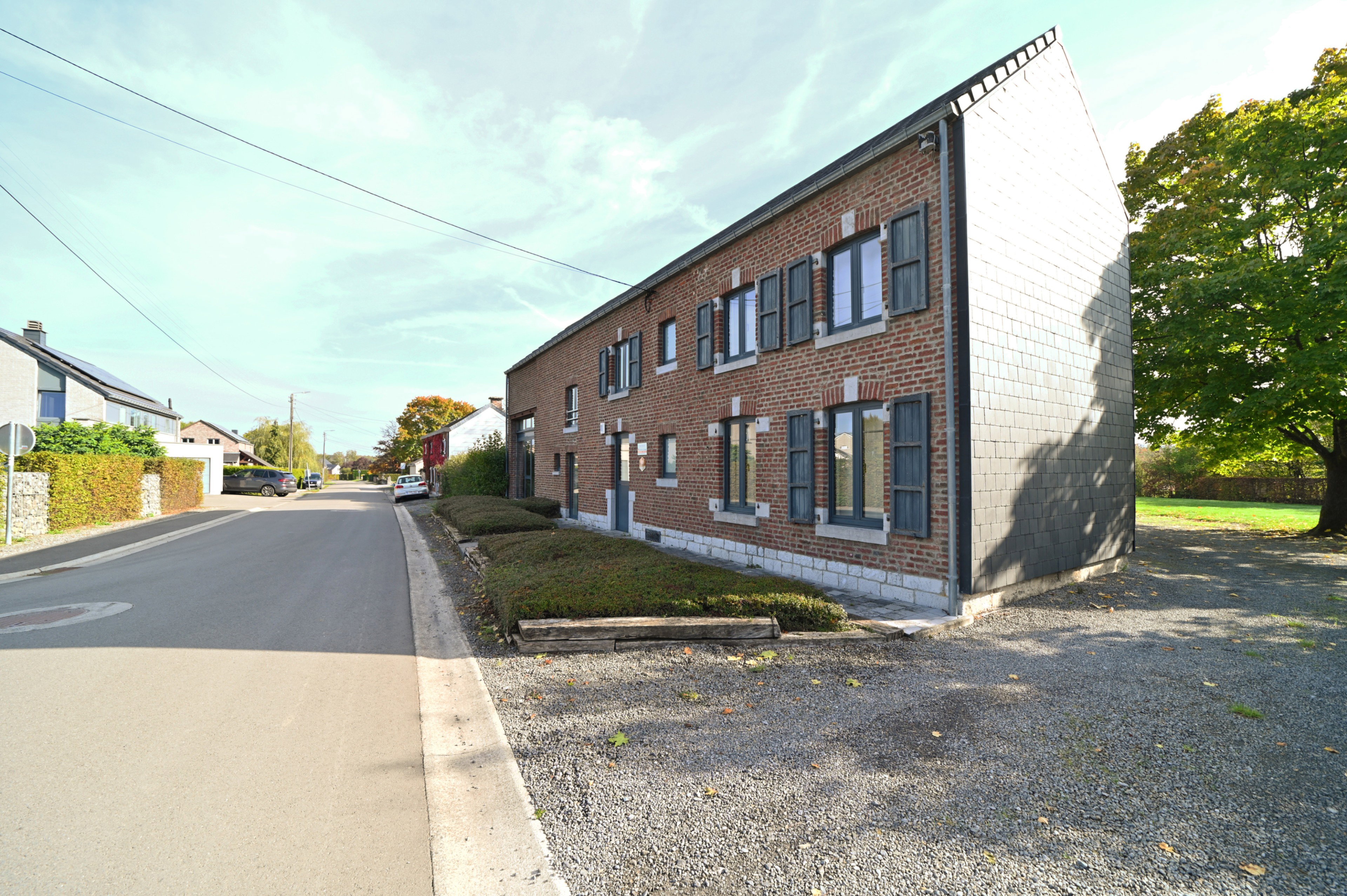 - image: 24