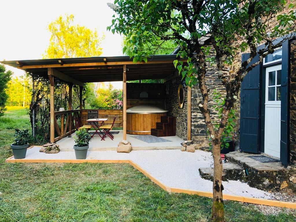 Natuurhuisje in Saint-cyr-les-champagnes