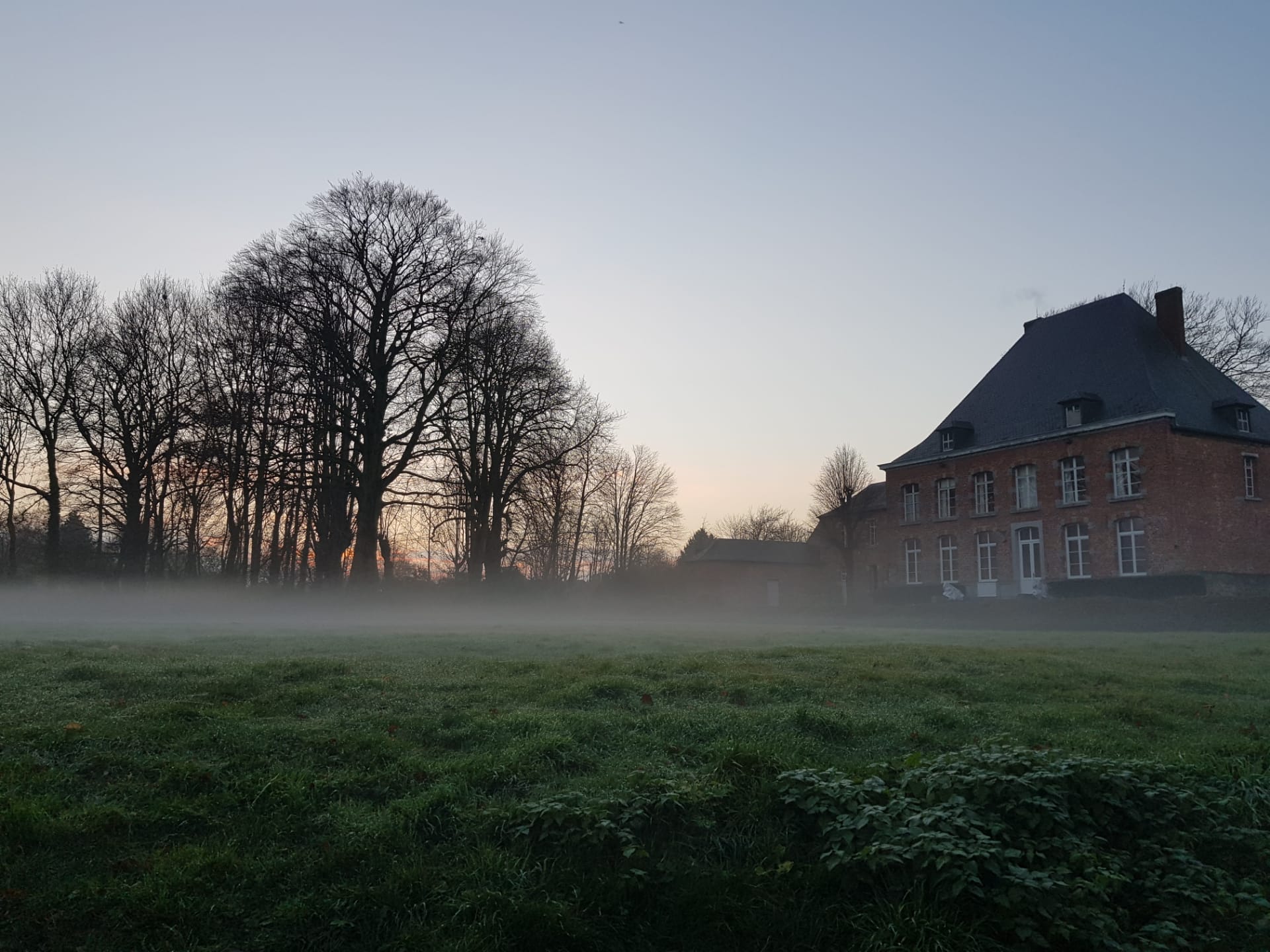 Naturhäuschen in Sars-la-Bruyère