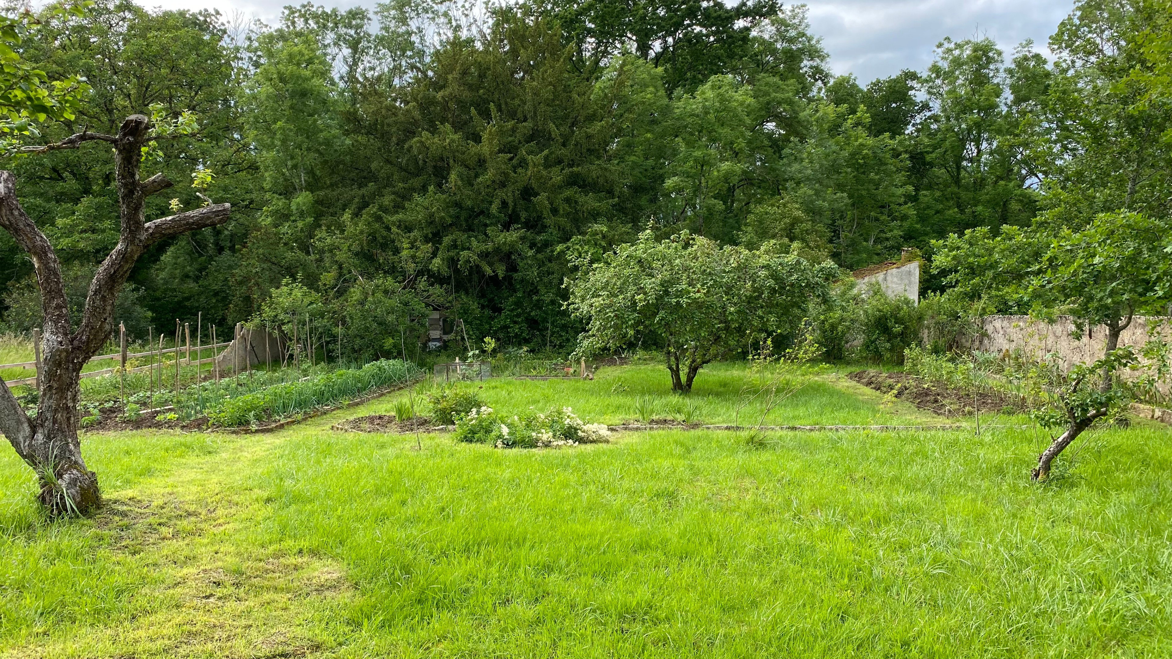 Naturhäuschen in Semur en Auxois