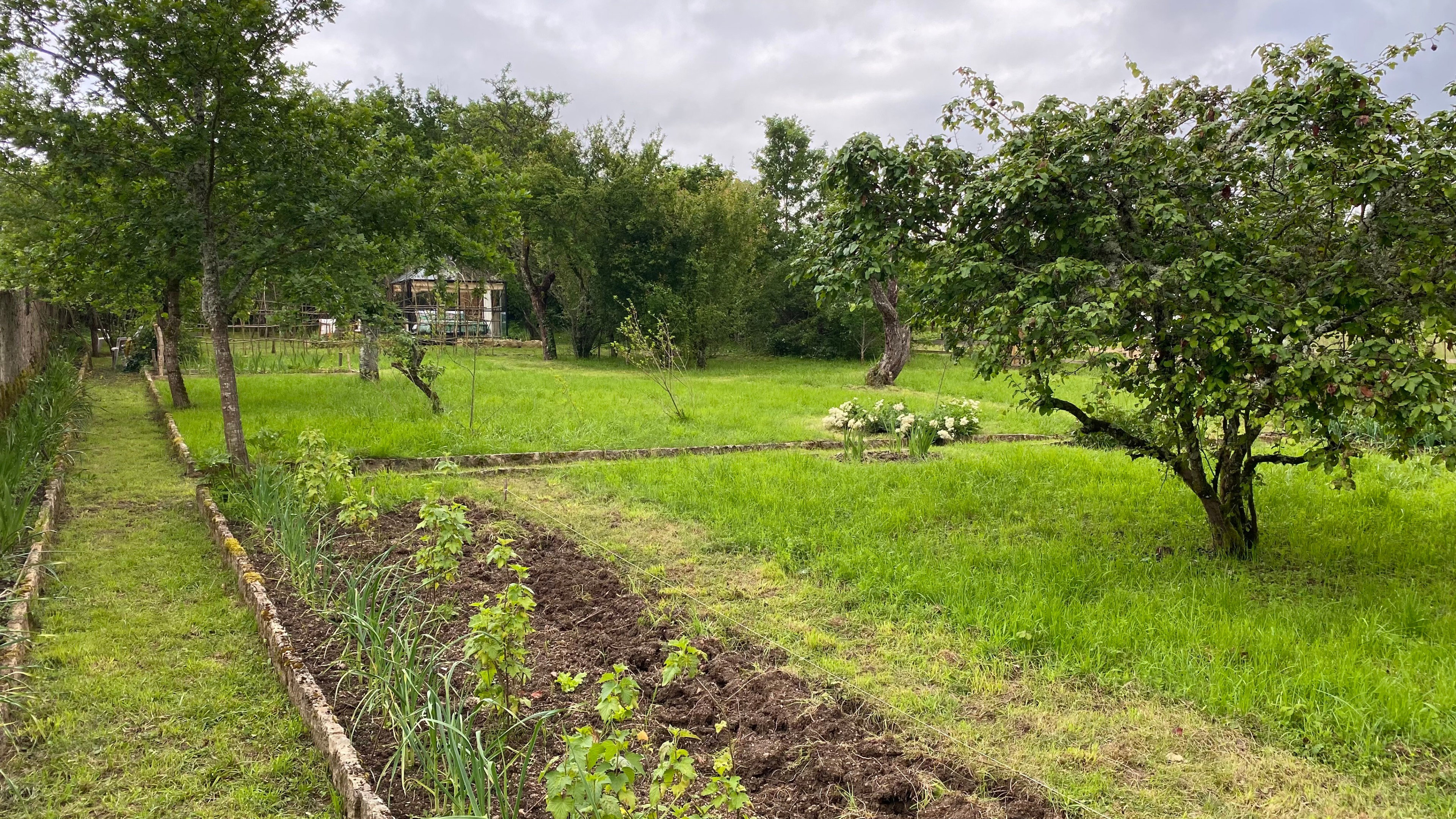 Naturhäuschen in Semur en Auxois