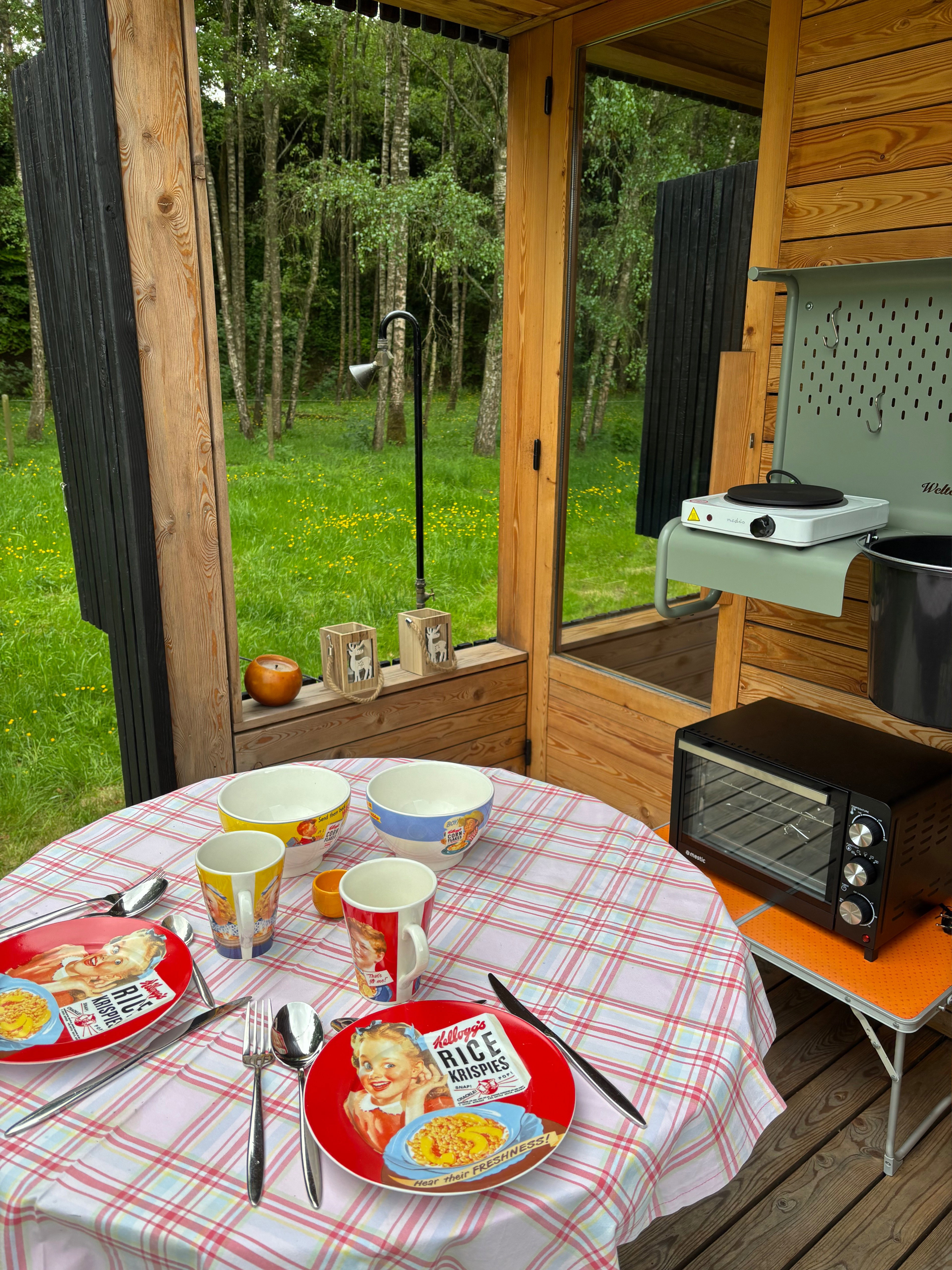 - image: 9