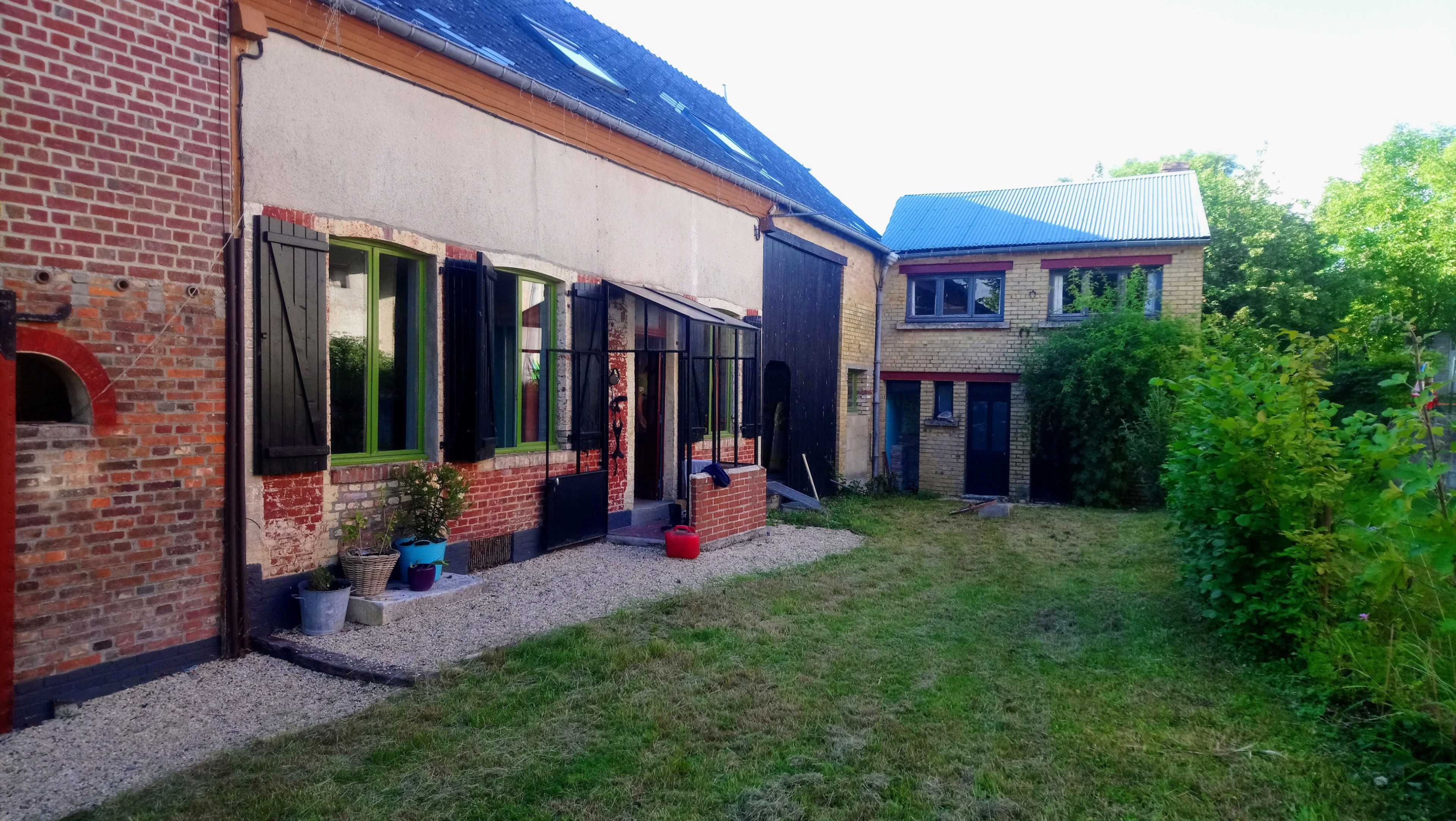 Casa nella natura a Brunehamel