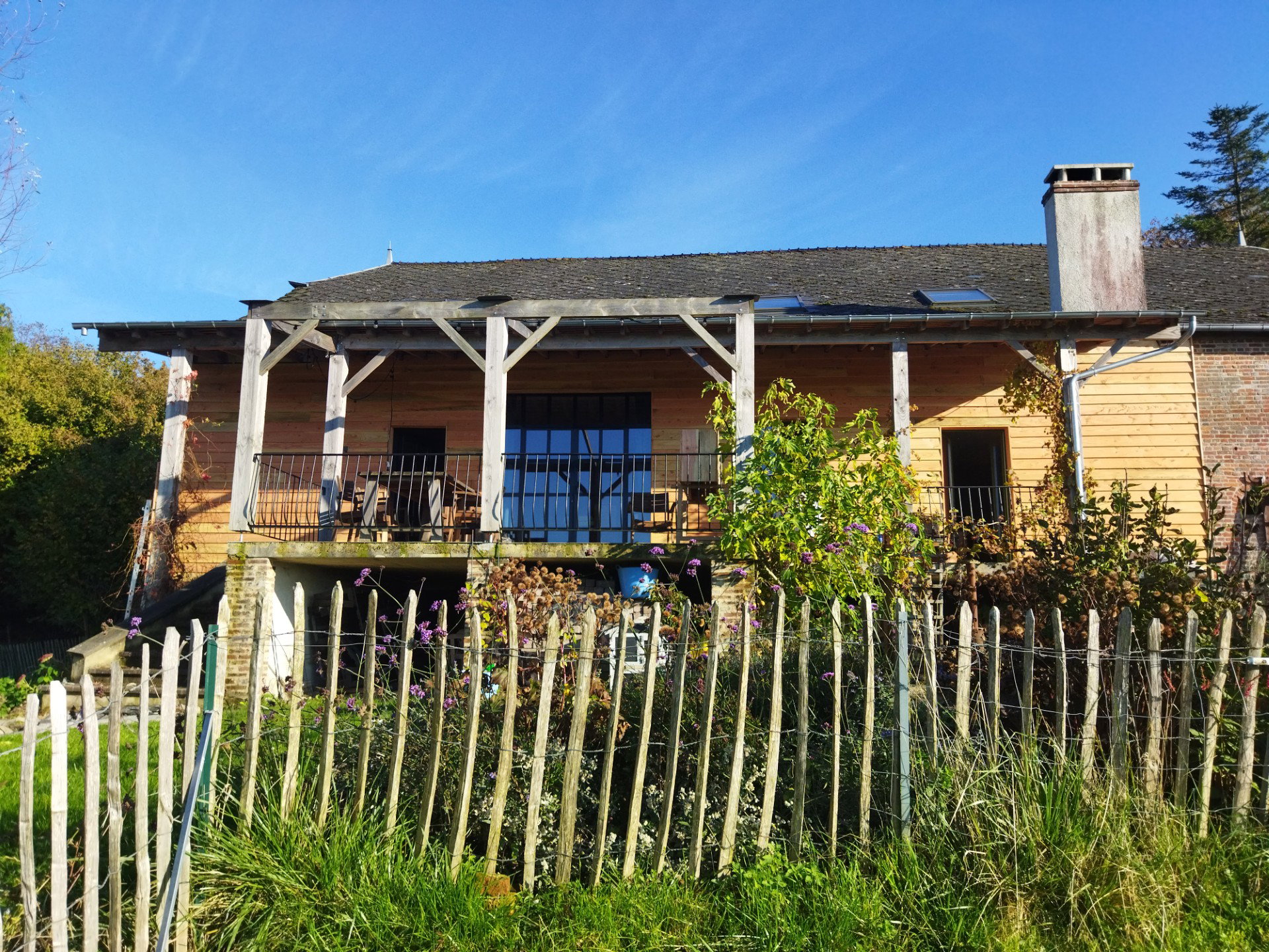 Casa nella natura a Brunehamel