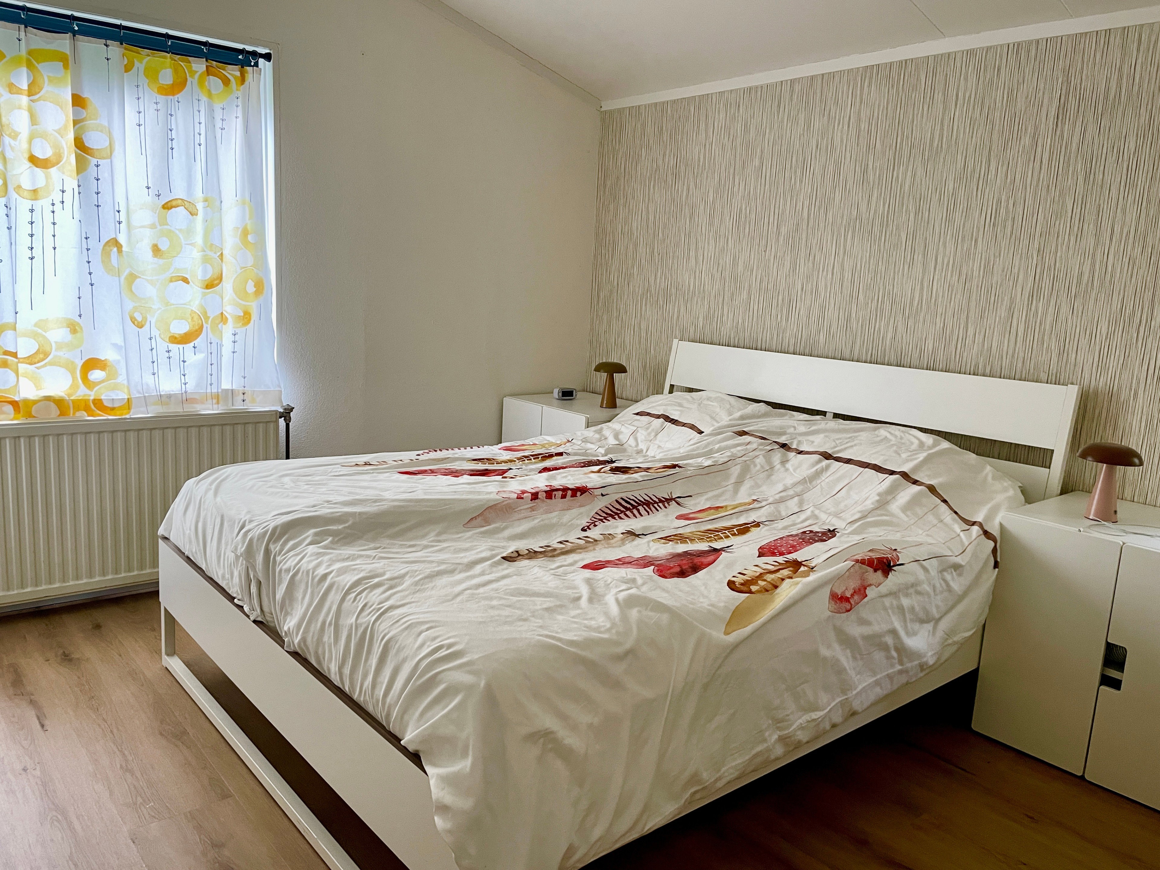 - image: 11
