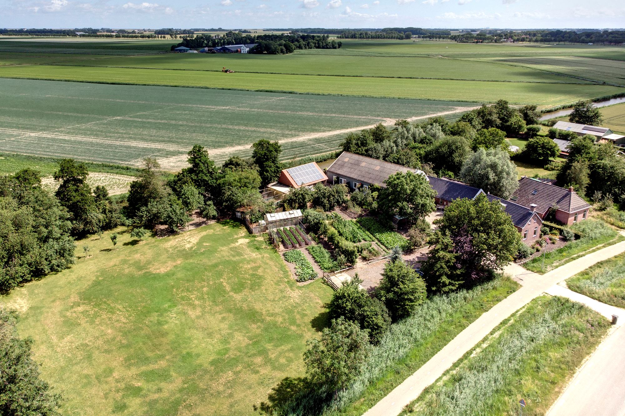 Casa nella natura a Eenrum
