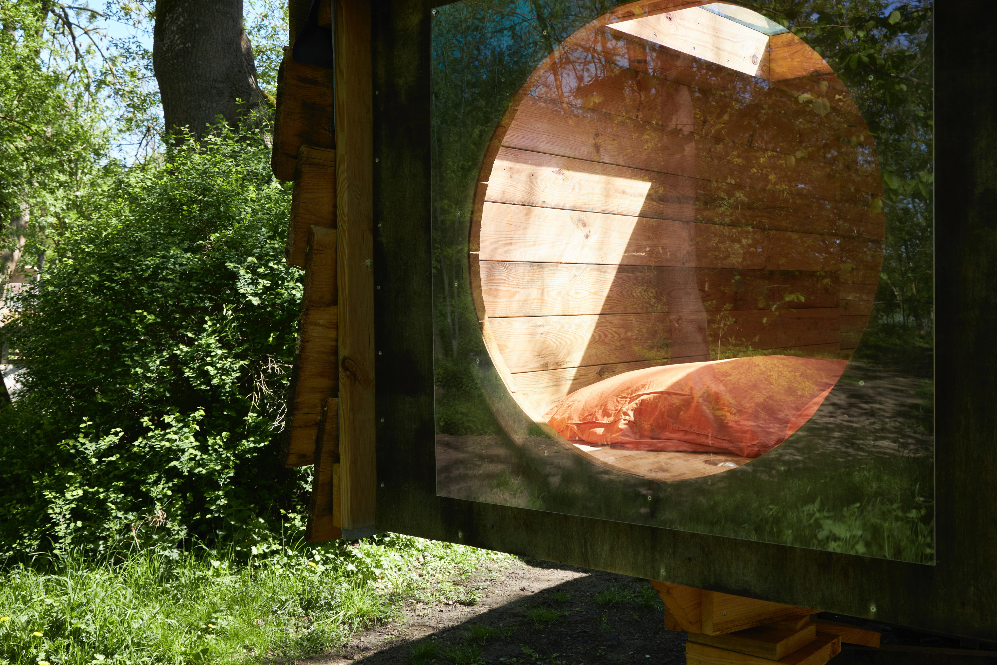 - image: 14