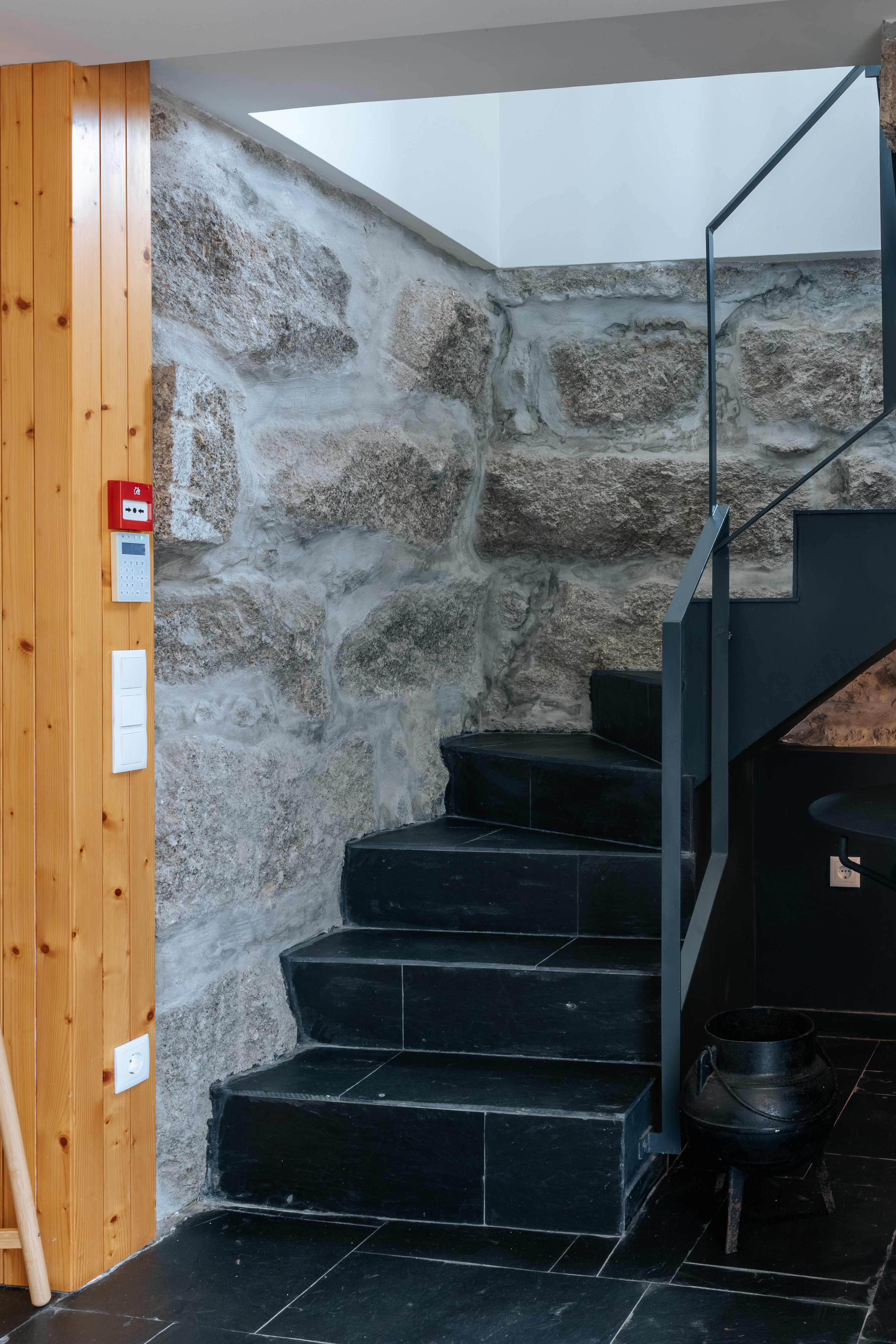 - image: 46