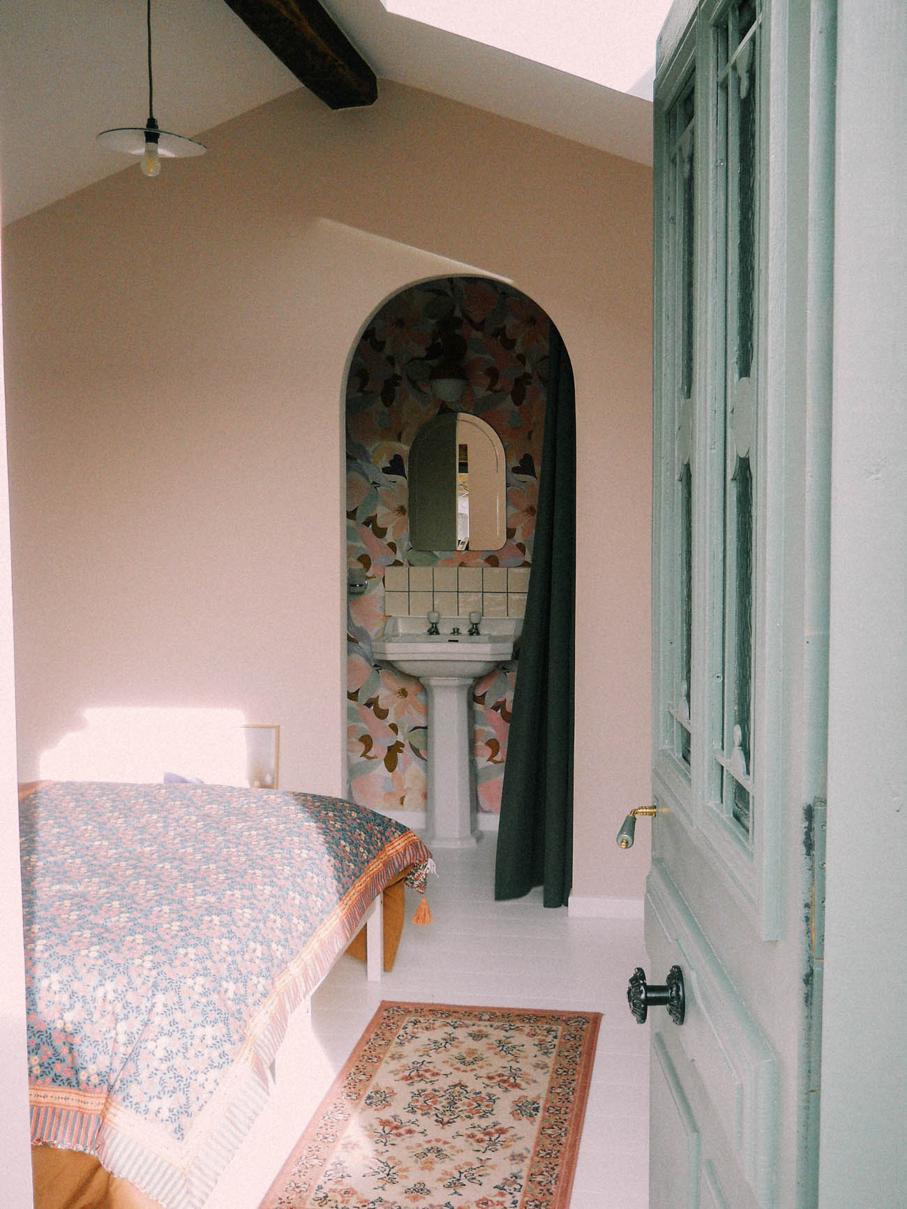 - image: 13