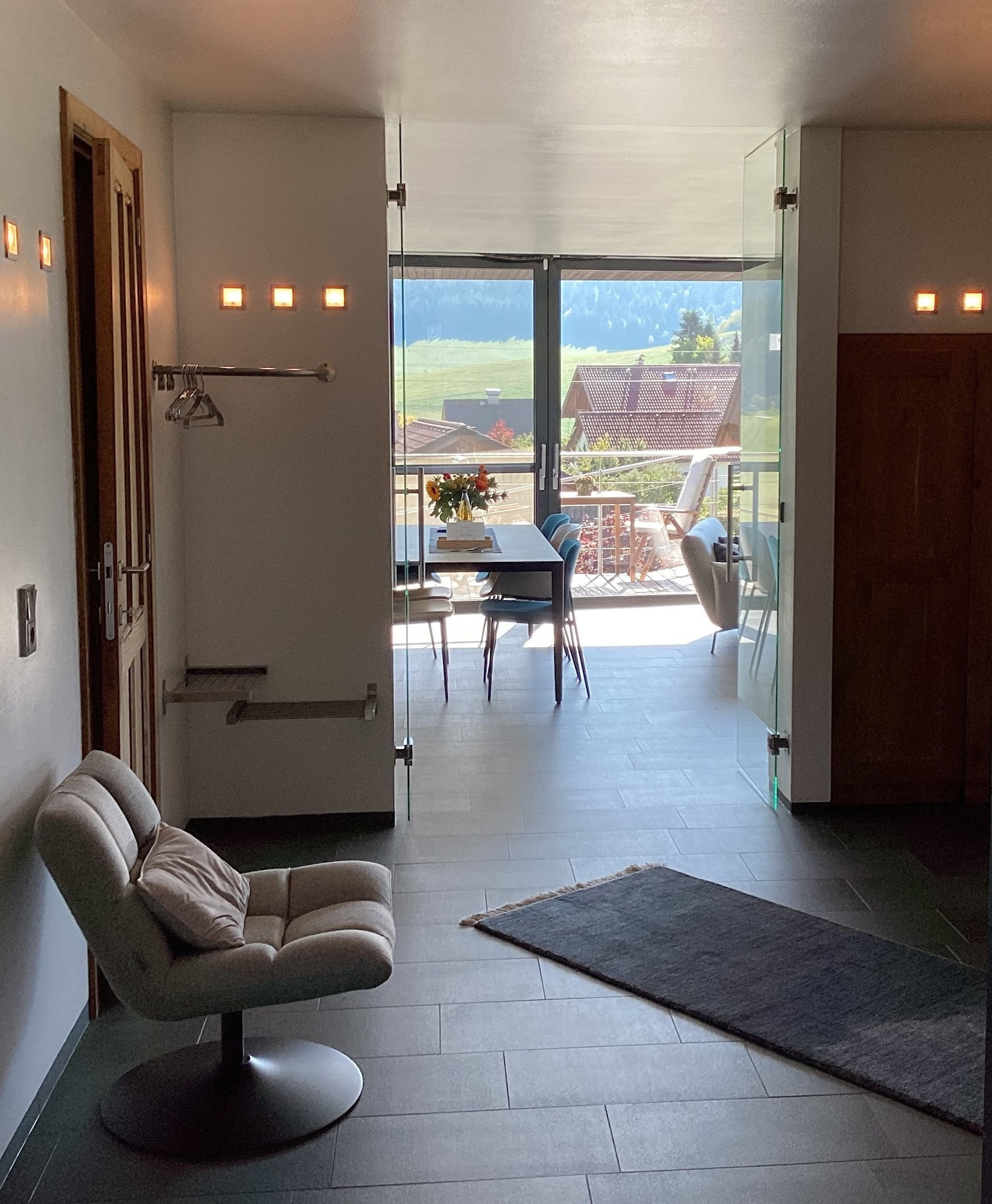 - image: 38