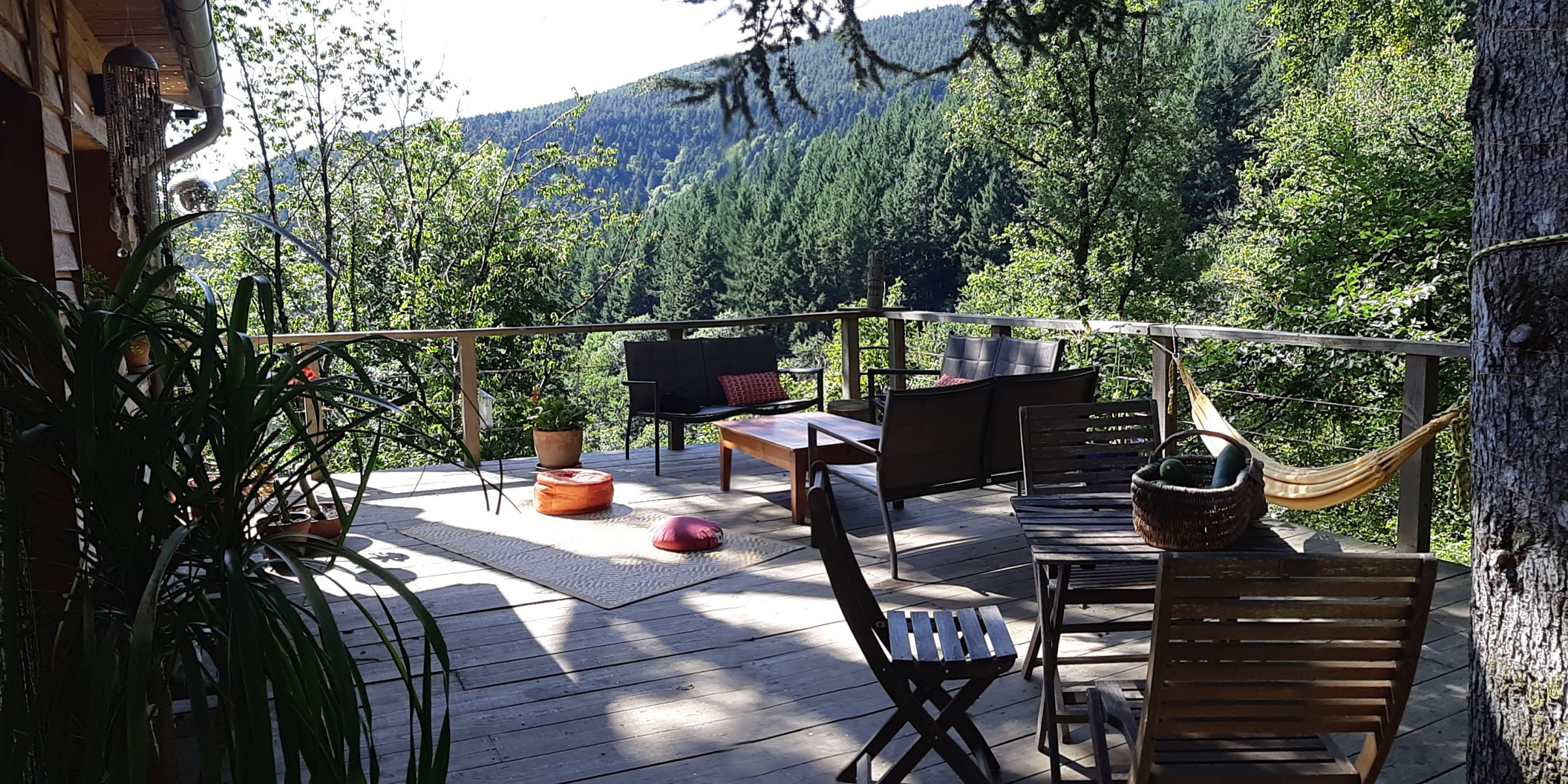 Naturhäuschen in Lespinassière