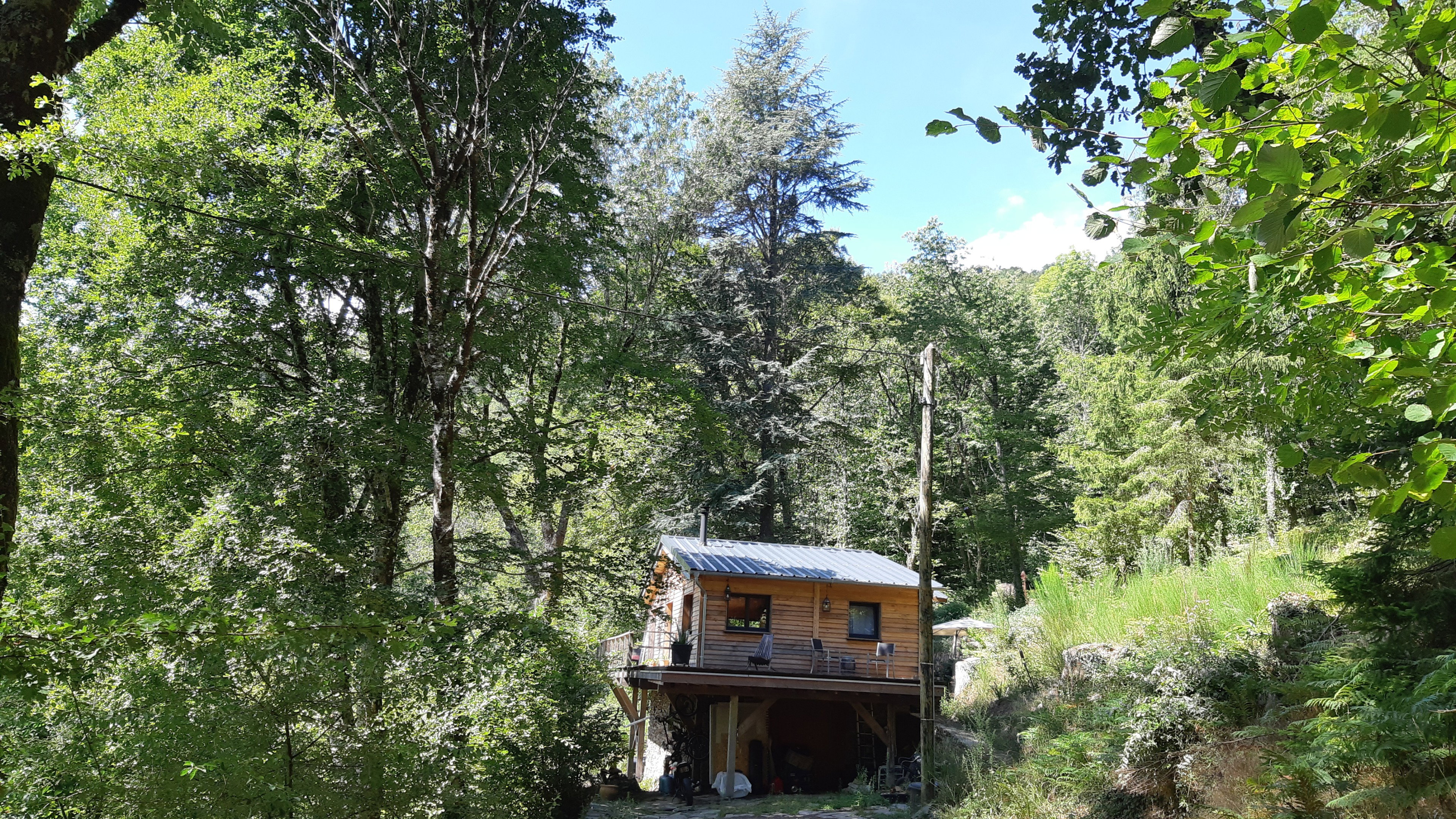 Naturhäuschen in Lespinassière