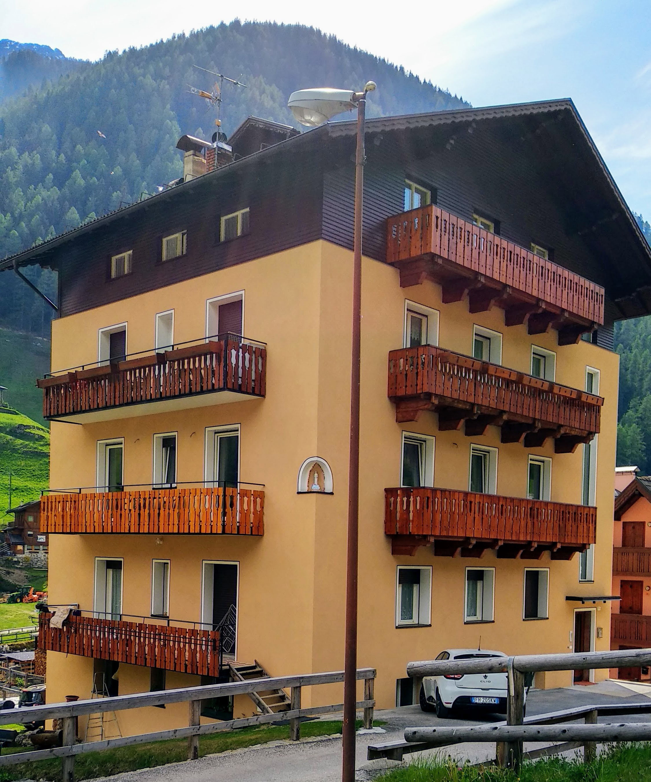 Casa nella natura a Rabbi