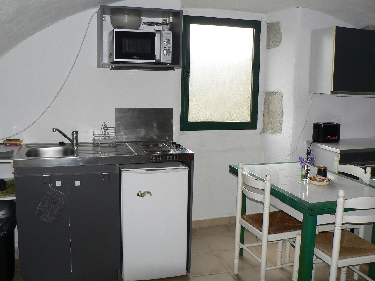 - image: 10