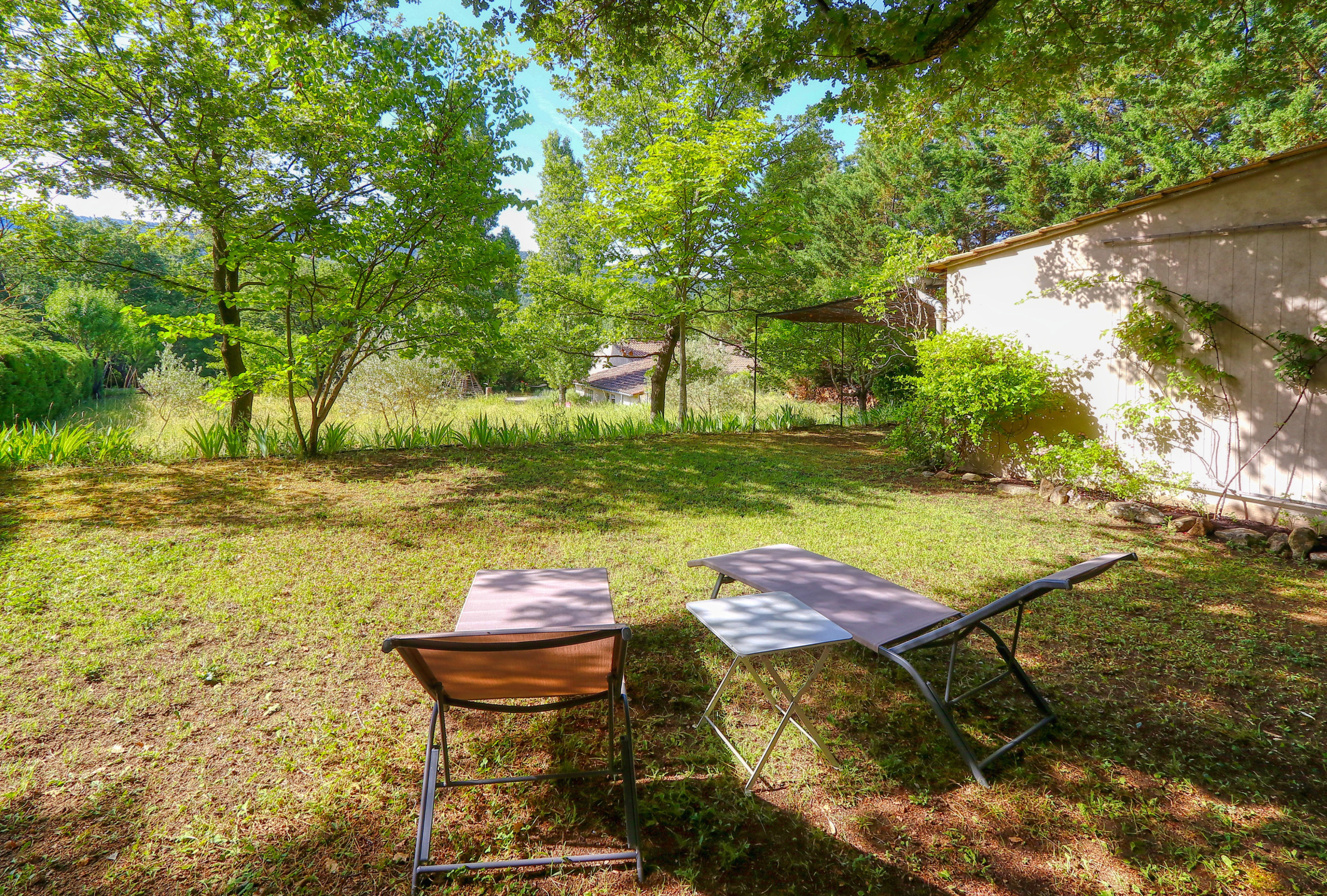 Nature house in Rustrel