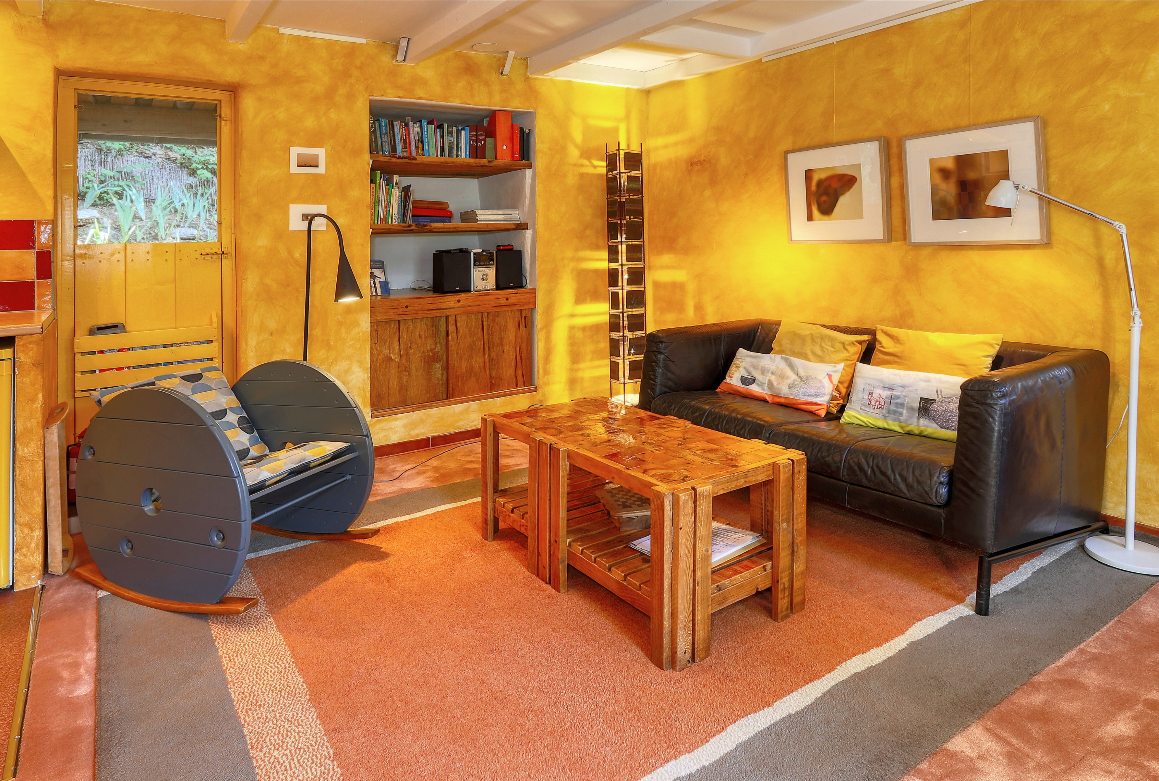 Nature house in Rustrel