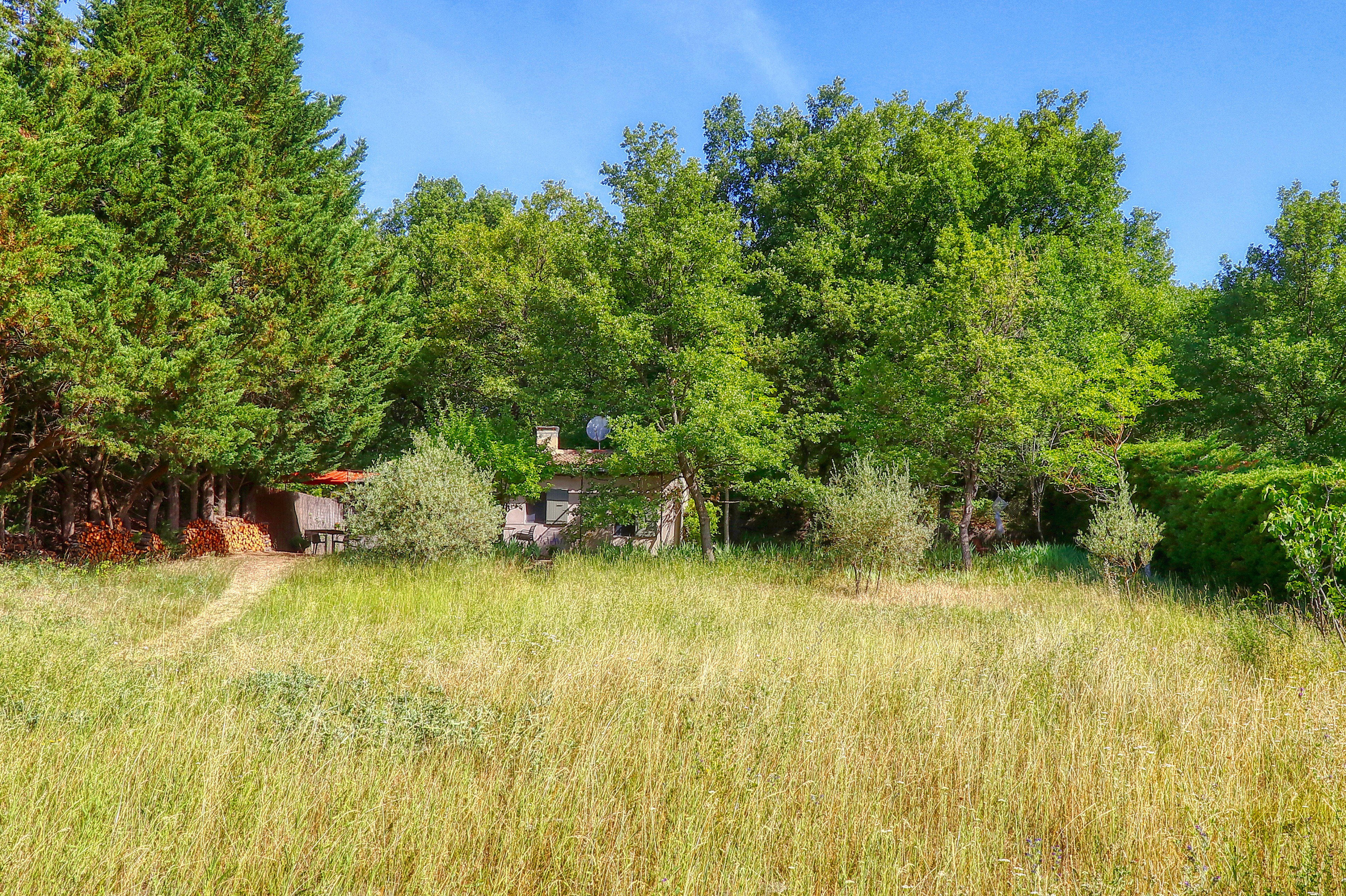 Nature house in Rustrel