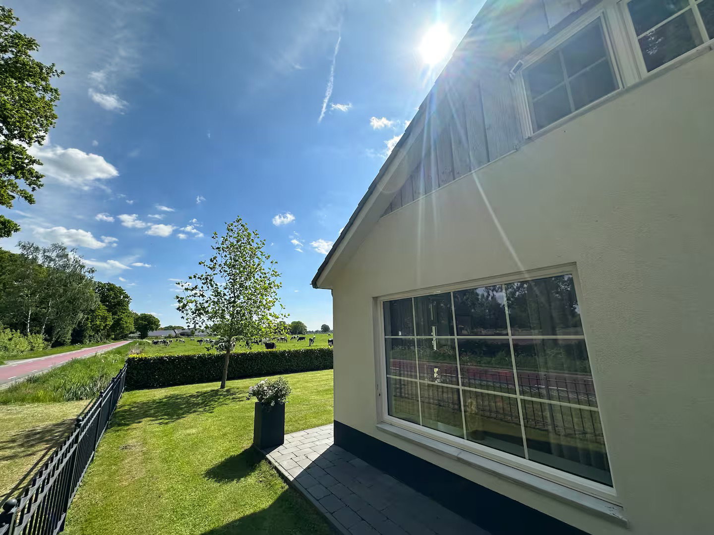 - image: 24
