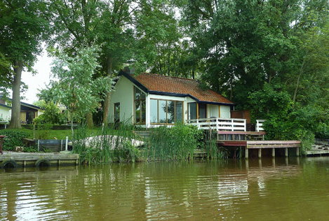 Casa nella natura a Leens
