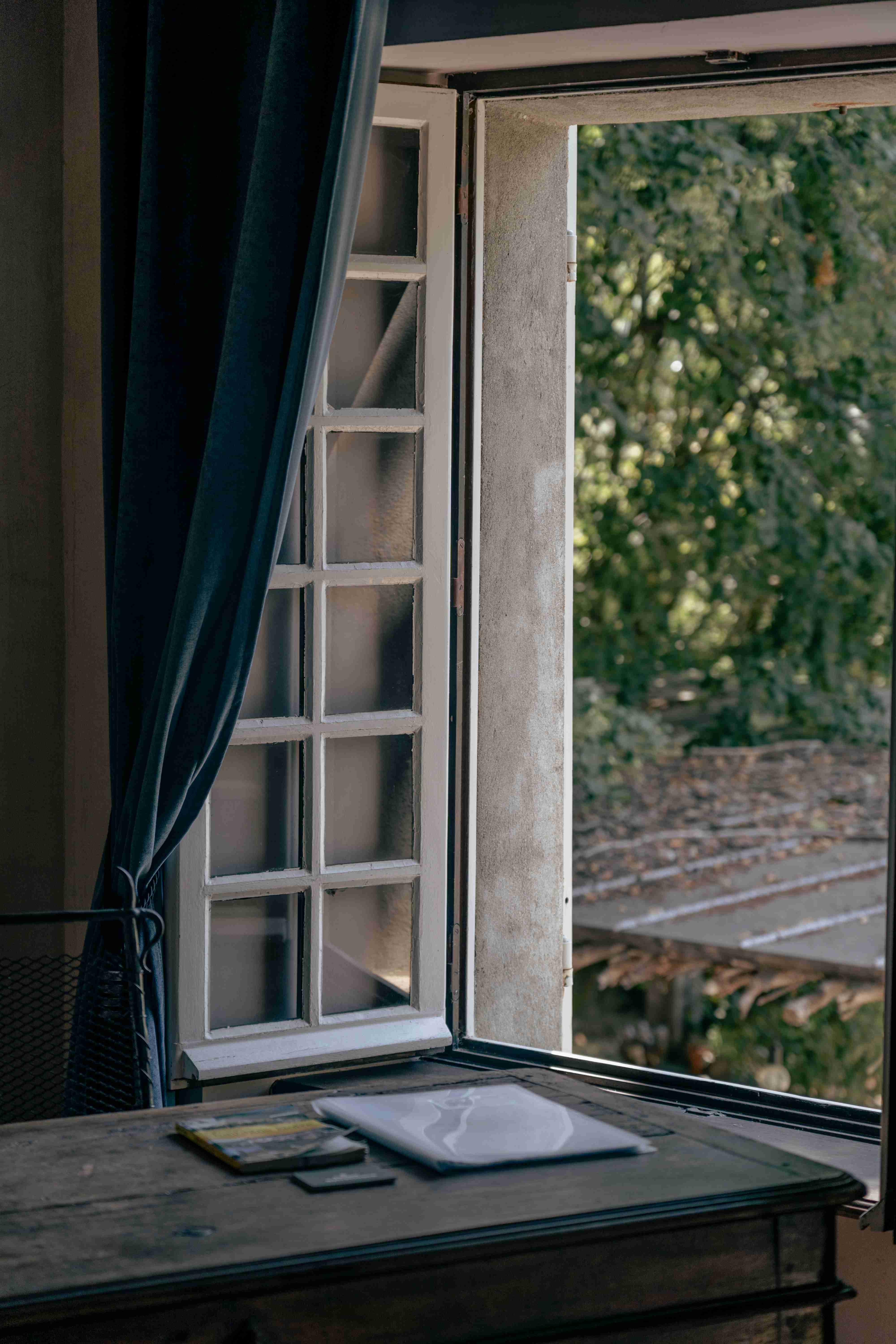 - image: 22