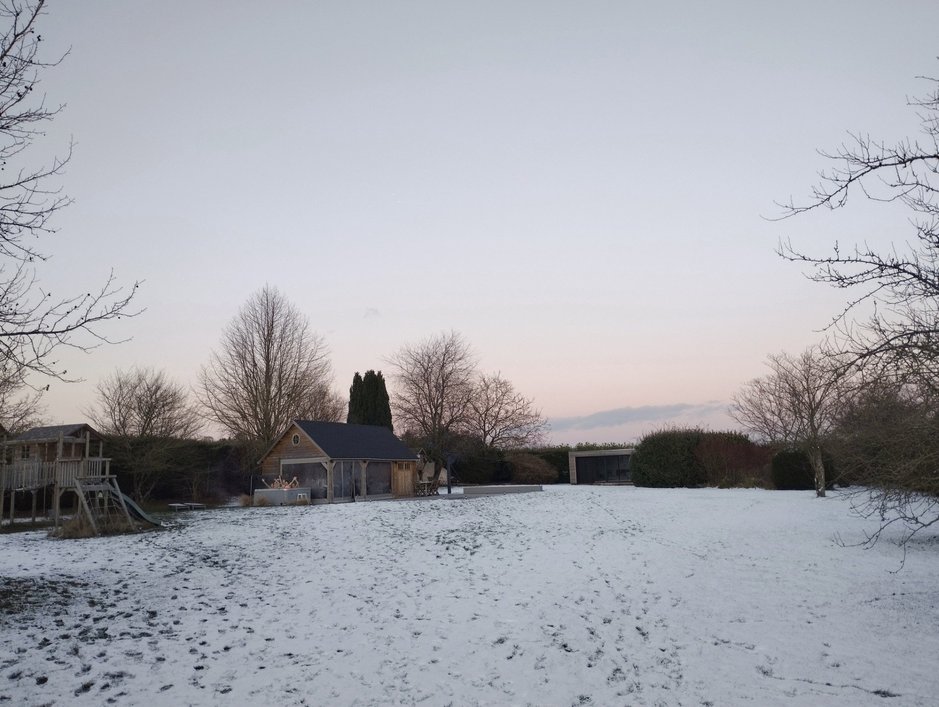 - image: 28