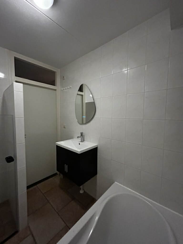 - image: 26