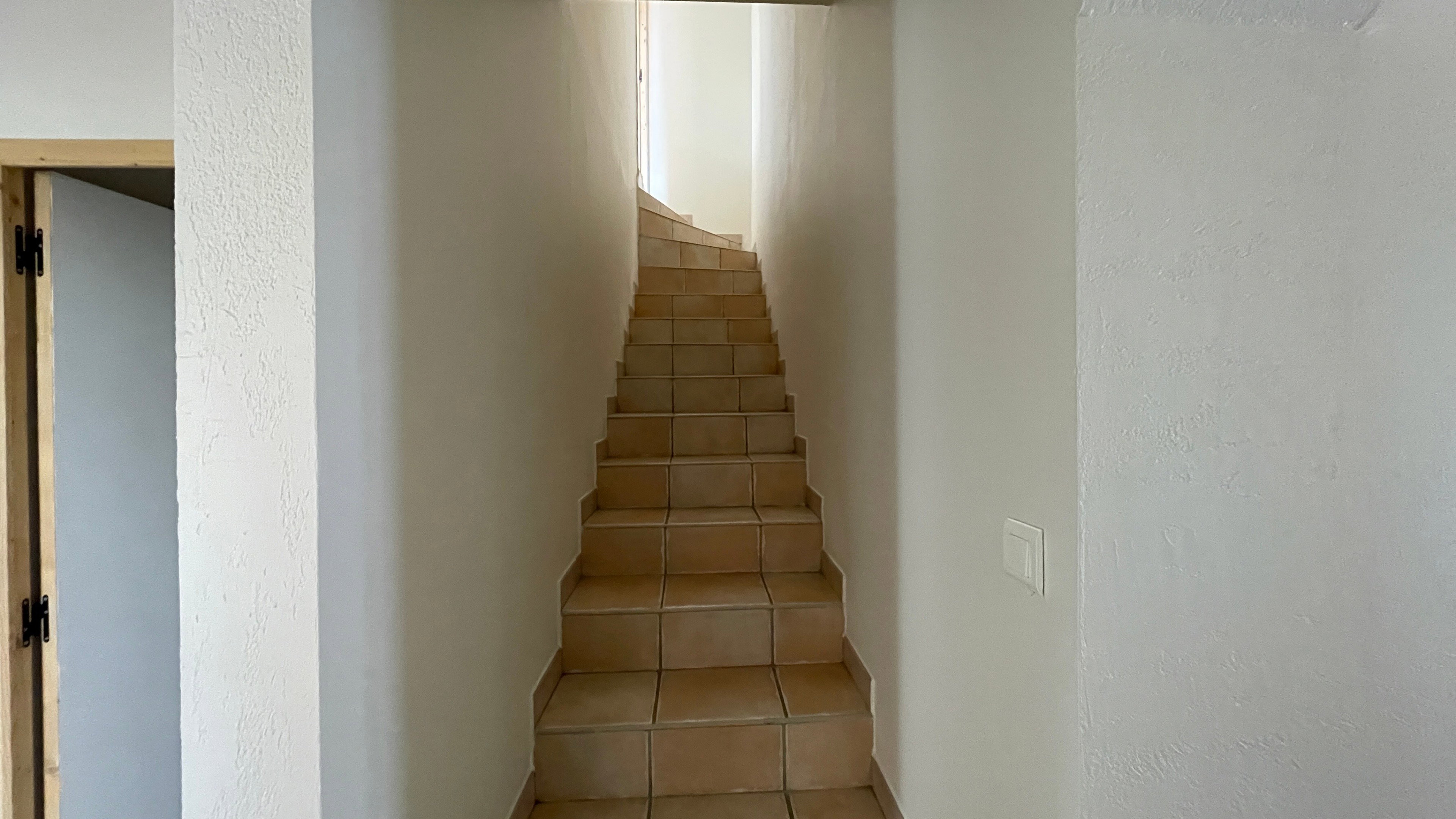 - image: 25