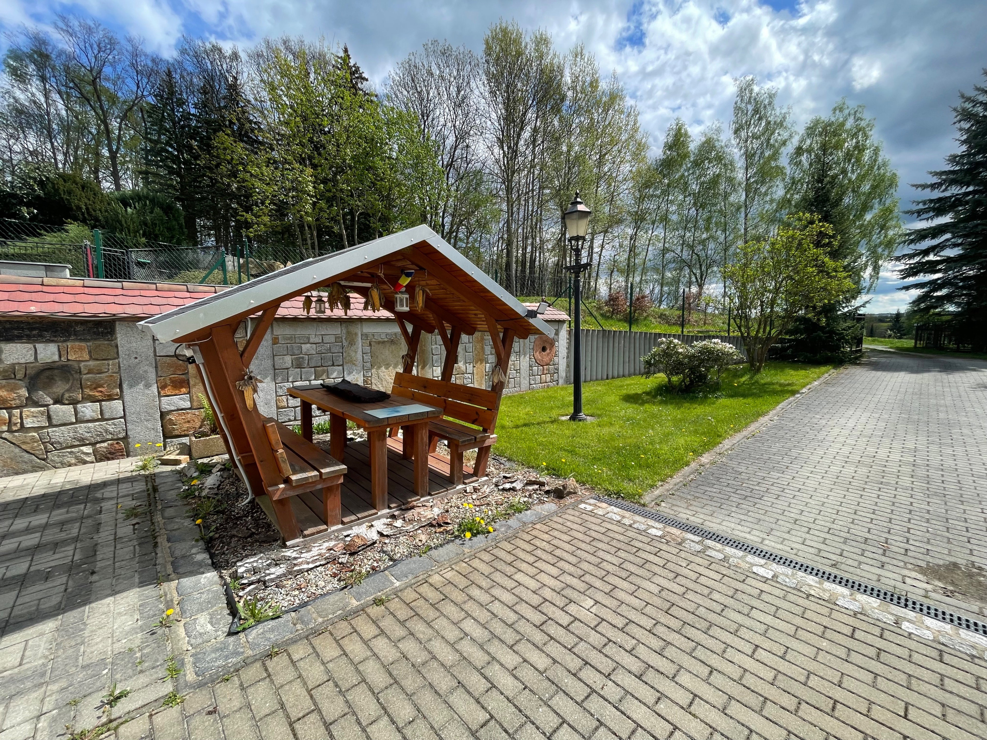 - image: 23
